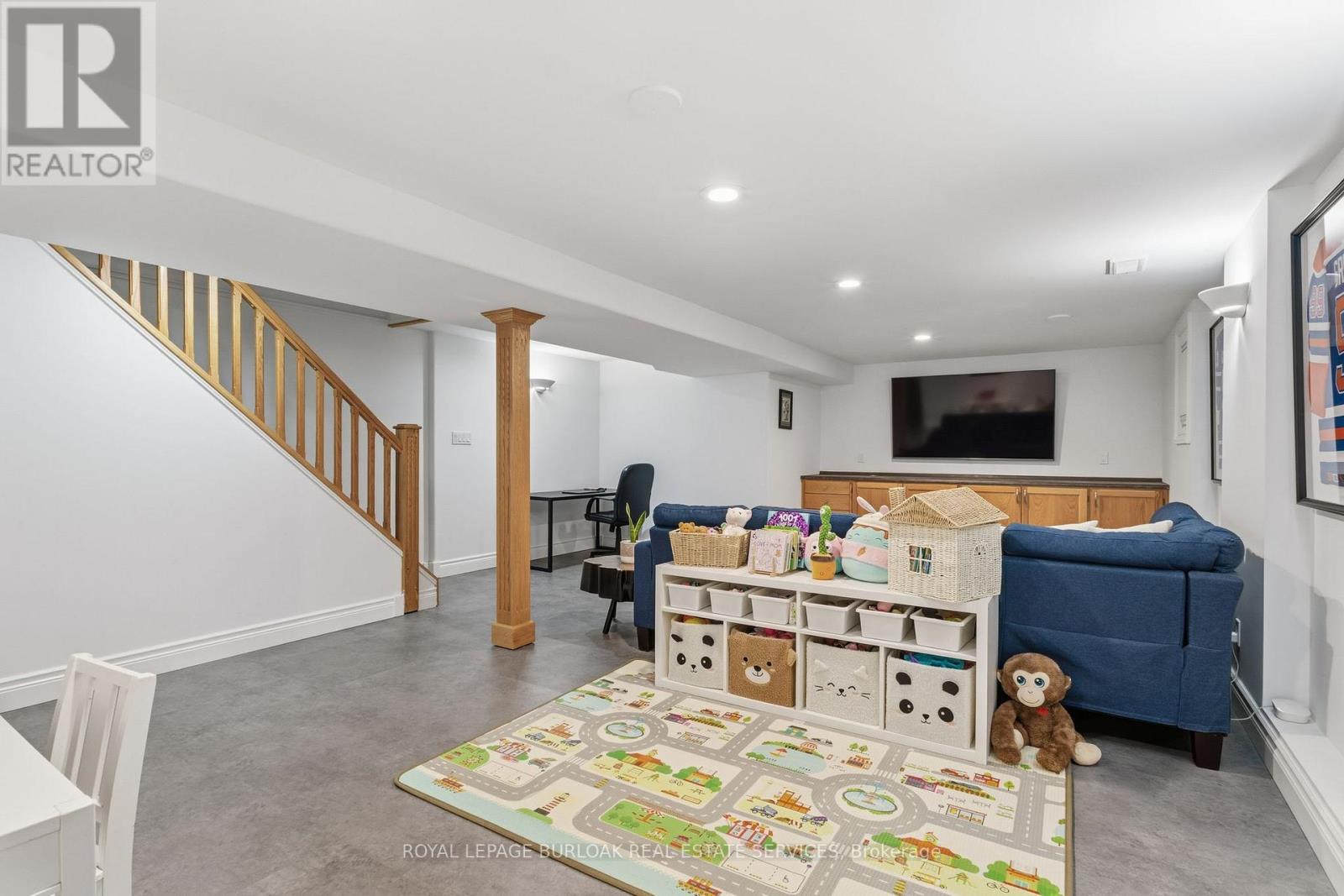 946 Nora Drive, Burlington, Ontario  L7T 3E8 - Photo 27 - W12895110