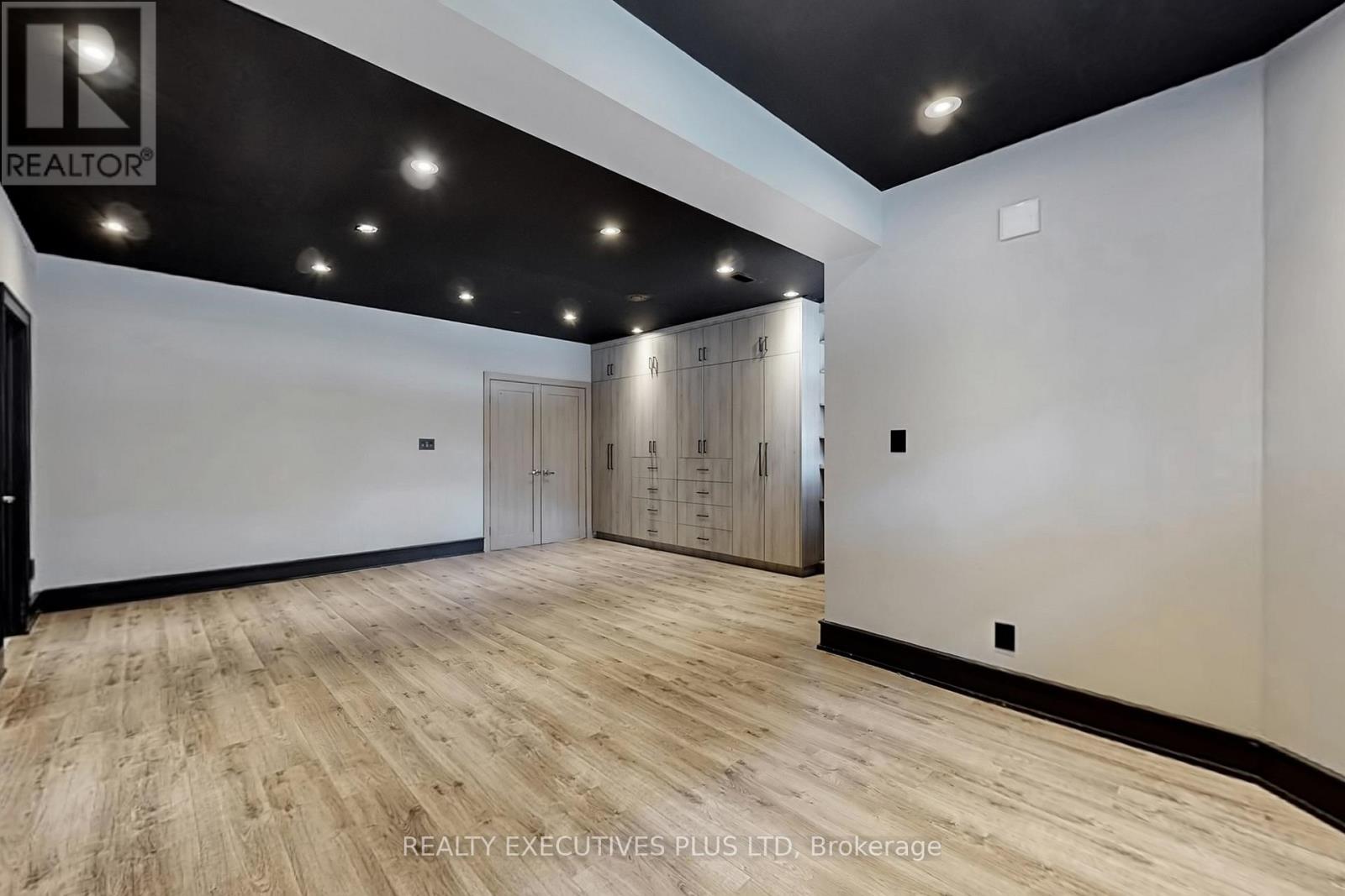 10 Sim Hill Crescent, King, Ontario  L7B 0C4 - Photo 27 - N12889742