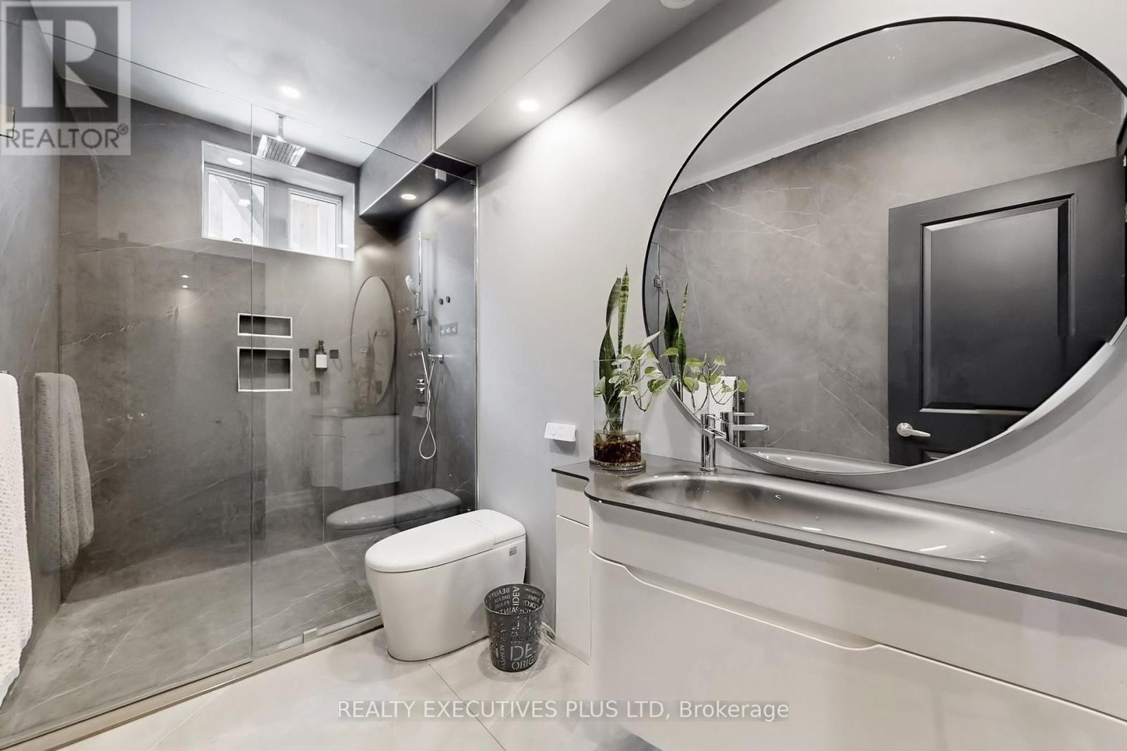 10 Sim Hill Crescent, King, Ontario  L7B 0C4 - Photo 33 - N12889742