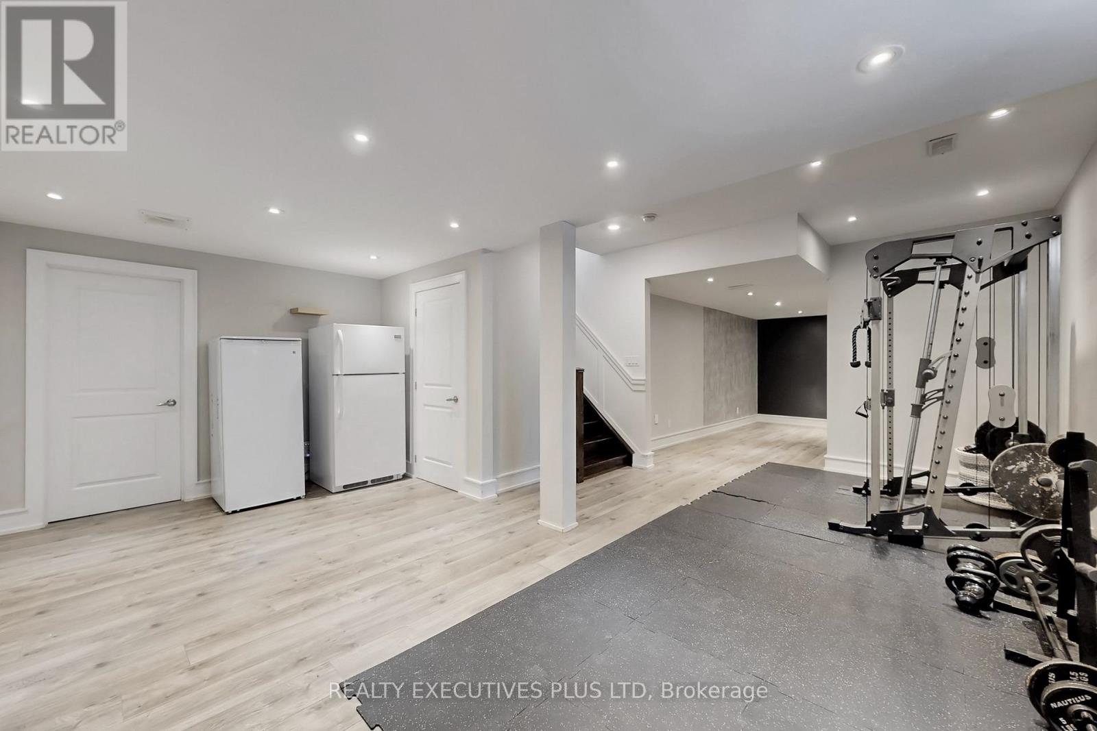 10 Sim Hill Crescent, King, Ontario  L7B 0C4 - Photo 31 - N12889742