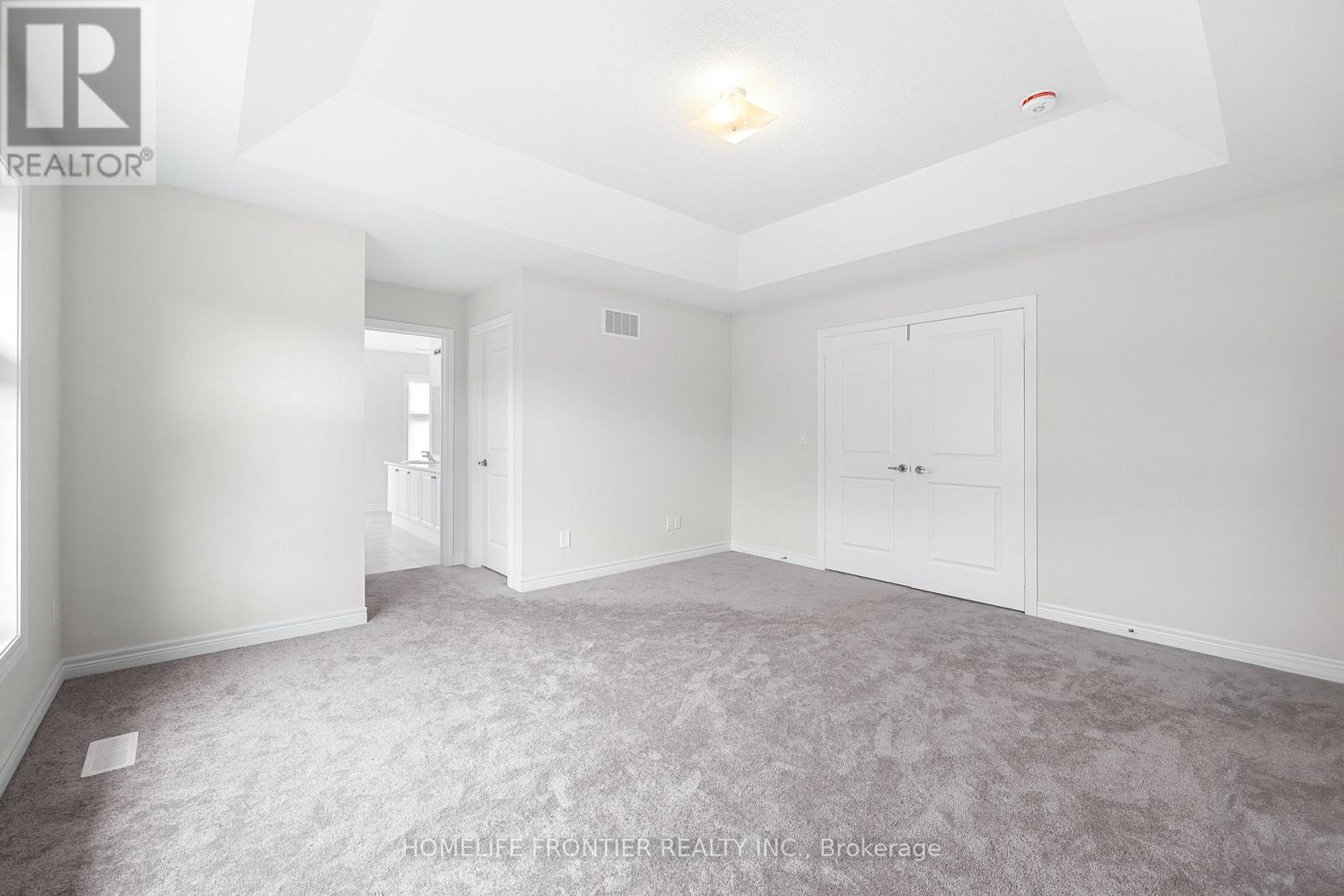 49 Ainsle Hill Crescent, Georgina (Sutton & Jackson's Point), Ontario  L0E 1R0 - Photo 14 - N12892366