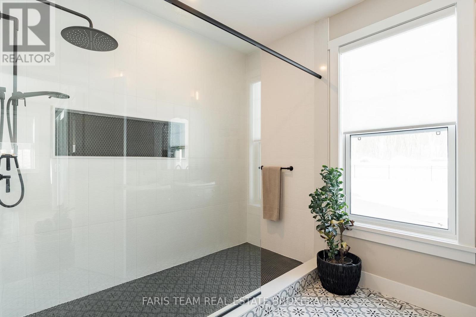 1555 Baseline Road S, Tiny, Ontario  L0L 2T0 - Photo 25 - S12800812