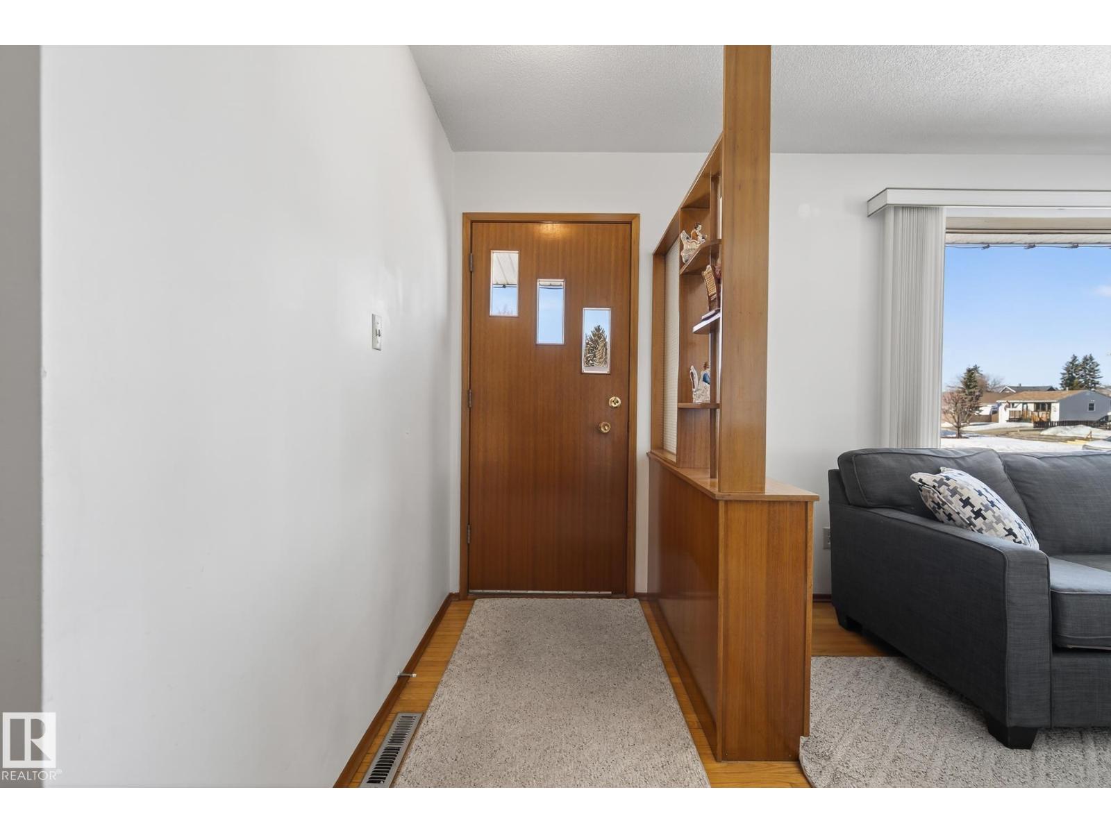 9145 152 St Nw, Edmonton, Alberta  T5R 1M5 - Photo 4 - E4477809