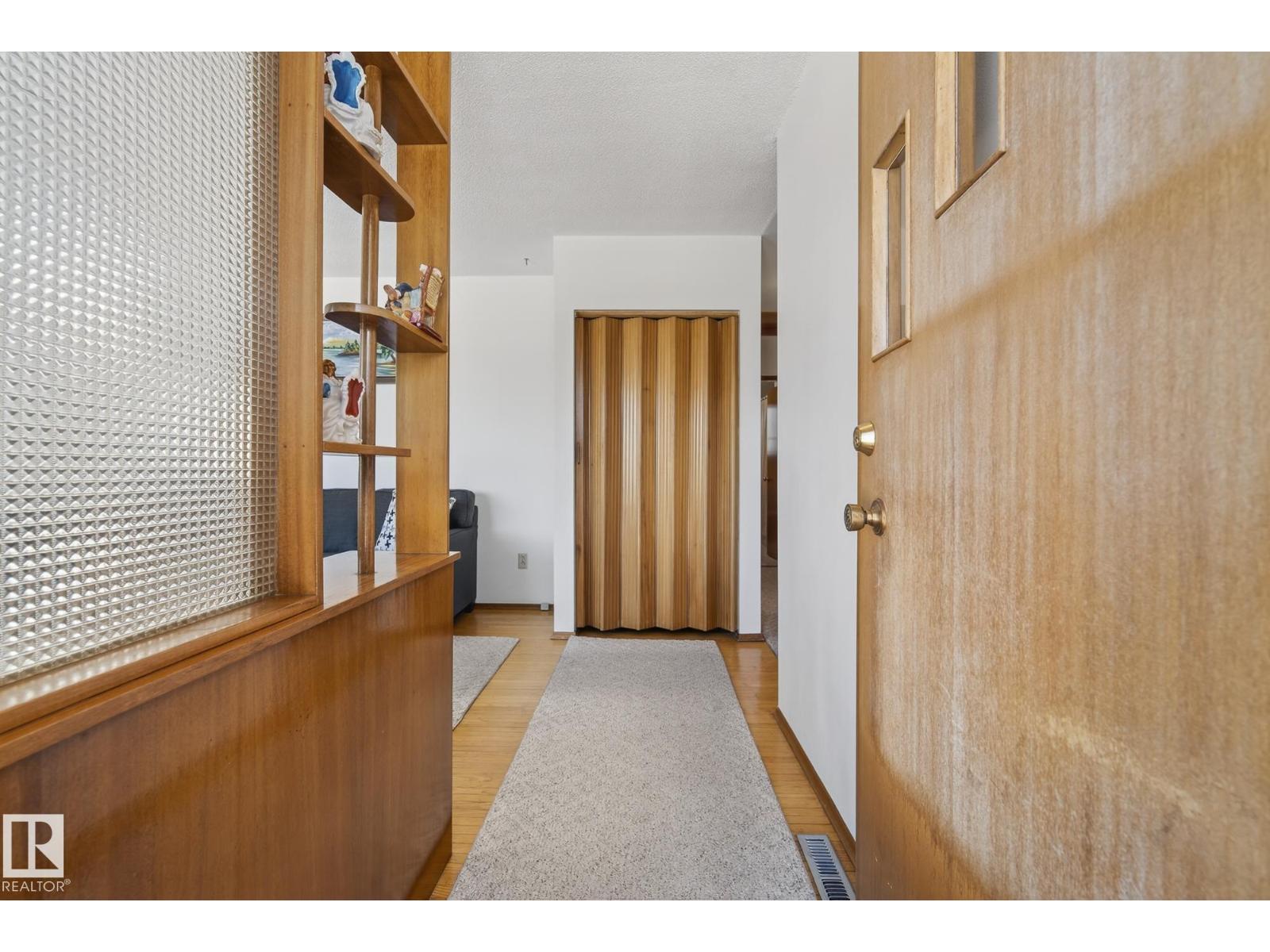 9145 152 St Nw, Edmonton, Alberta  T5R 1M5 - Photo 3 - E4477809