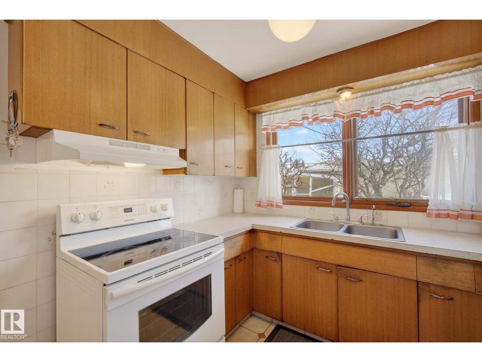 9145 152 St Nw, Edmonton, Alberta  T5R 1M5 - Photo 16 - E4477809