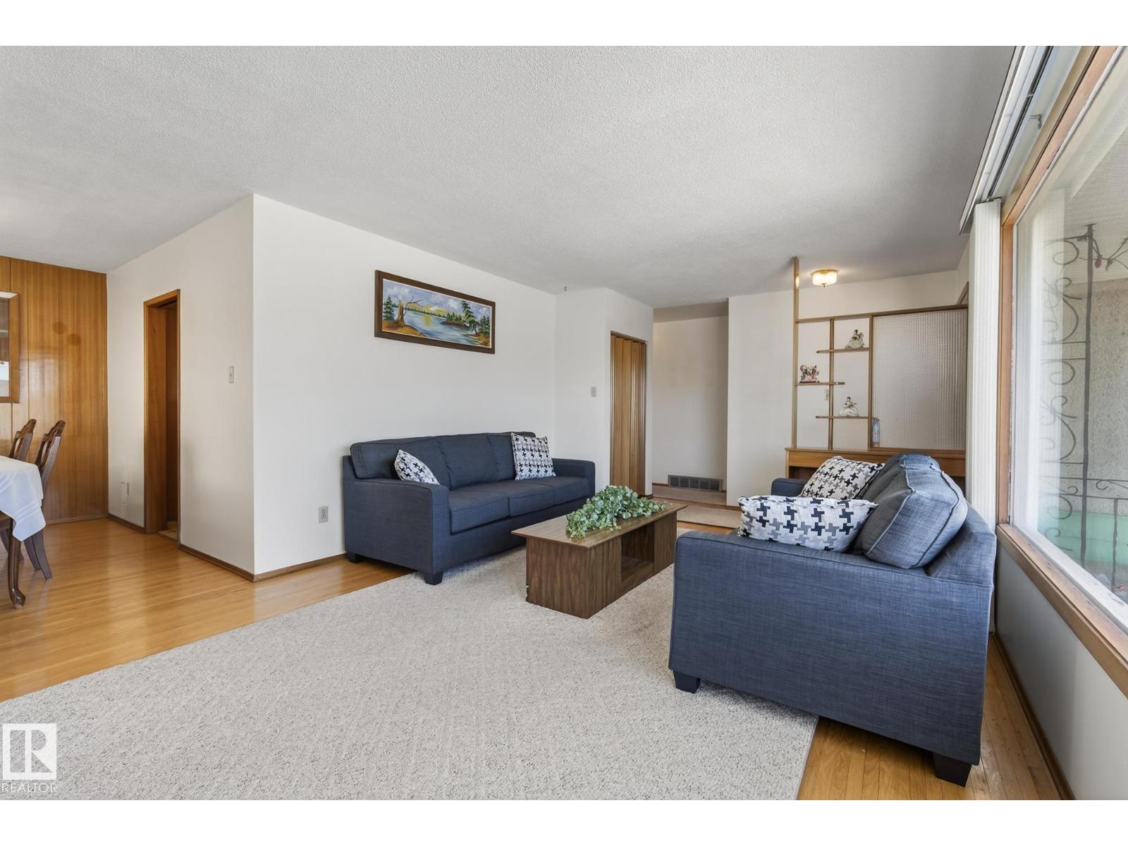 9145 152 St Nw, Edmonton, Alberta  T5R 1M5 - Photo 9 - E4477809