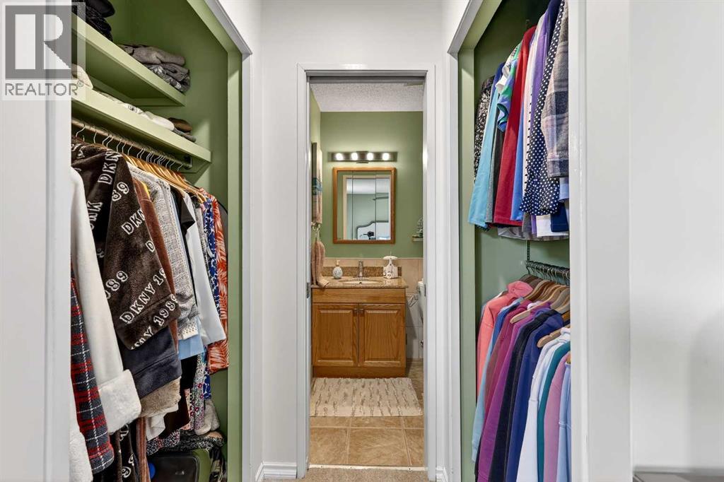 102 Canterbury Place SW, Calgary, Alberta  T2W 1P3 - Photo 25 - A2290306