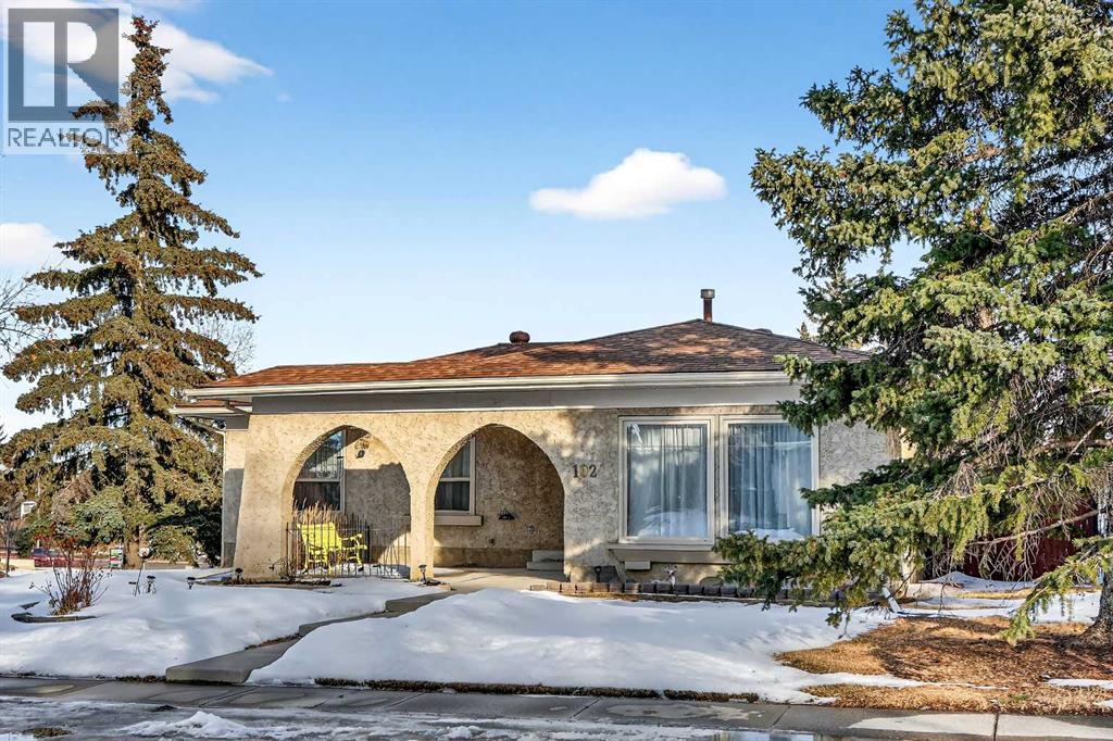 102 Canterbury Place SW, Calgary, Alberta