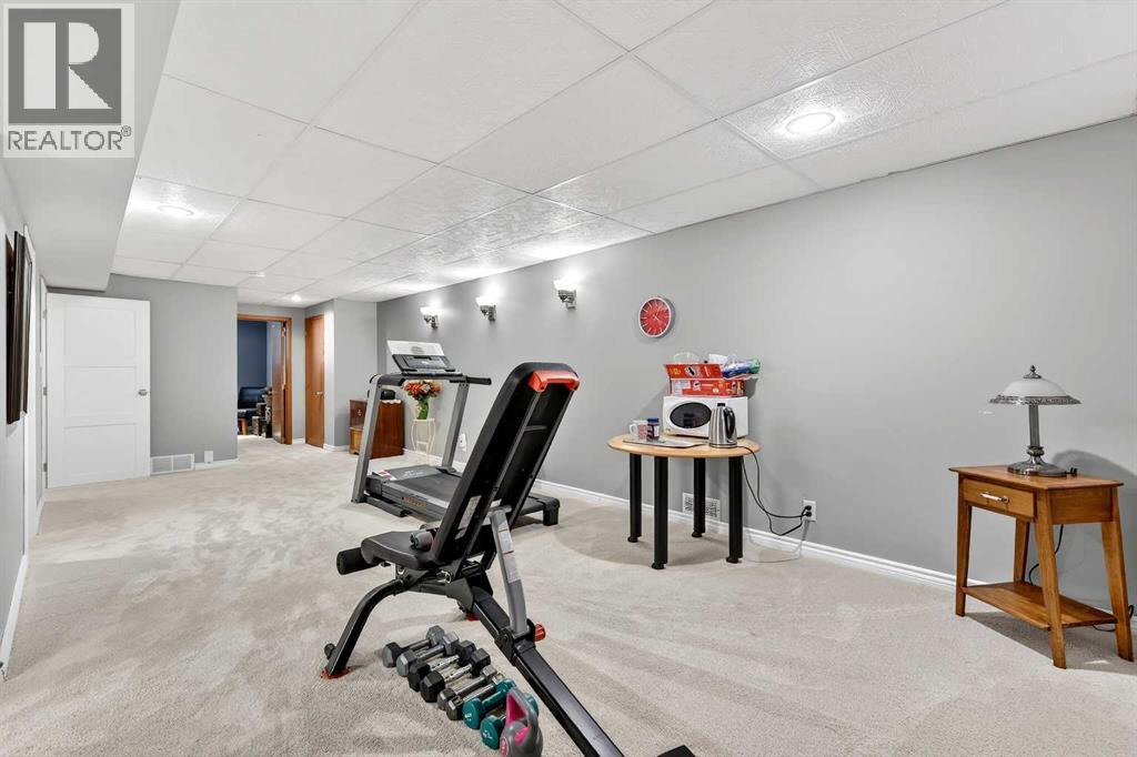 102 Canterbury Place SW, Calgary, Alberta  T2W 1P3 - Photo 35 - A2290306