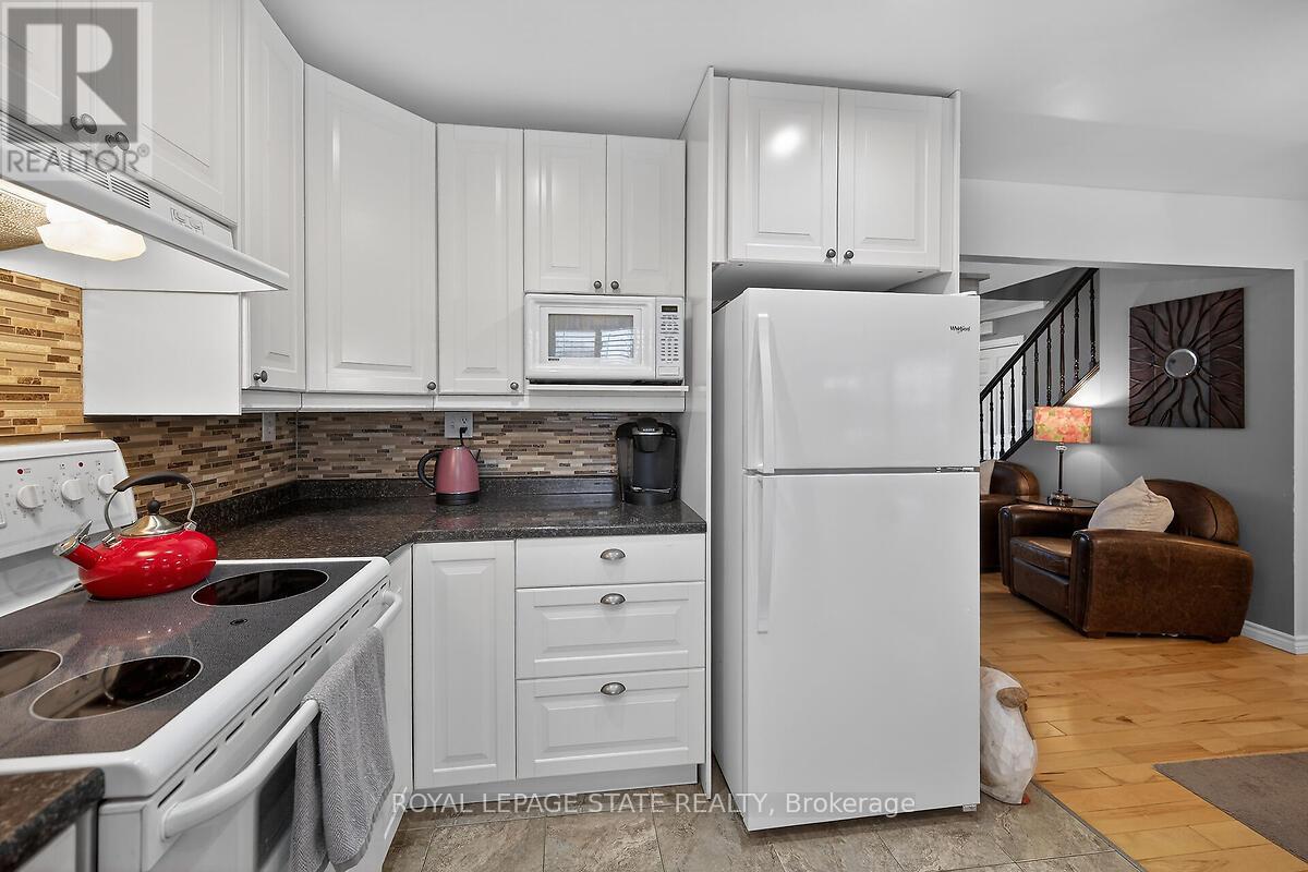 33 Abraham Drive, St. Catharines, Ontario  L2M 6K7 - Photo 12 - X12895092