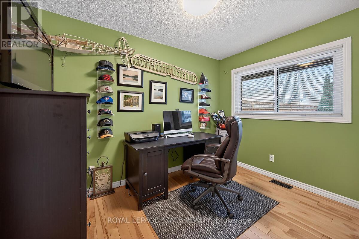 33 Abraham Drive, St. Catharines, Ontario  L2M 6K7 - Photo 21 - X12895092