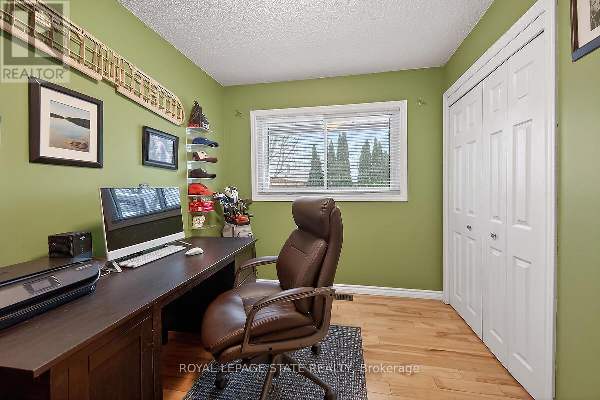 33 Abraham Drive, St. Catharines, Ontario  L2M 6K7 - Photo 22 - X12895092