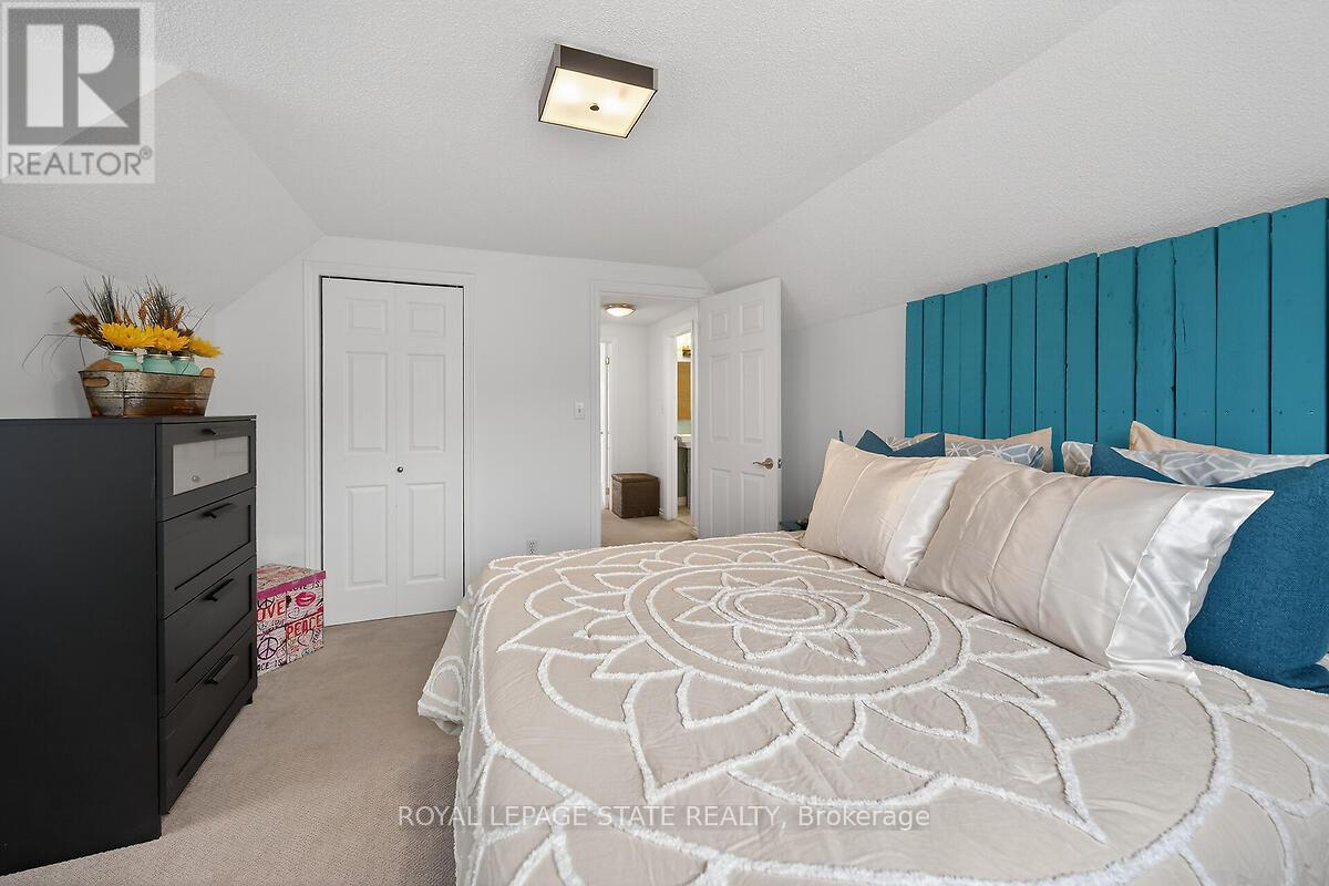 33 Abraham Drive, St. Catharines, Ontario  L2M 6K7 - Photo 27 - X12895092