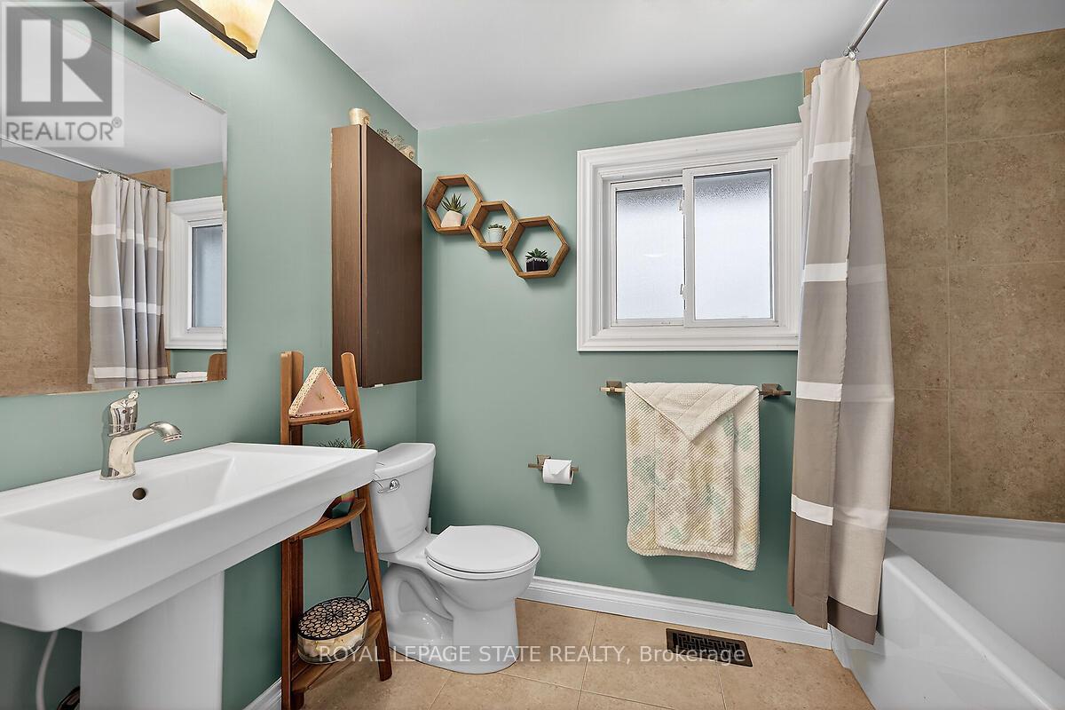 33 Abraham Drive, St. Catharines, Ontario  L2M 6K7 - Photo 29 - X12895092