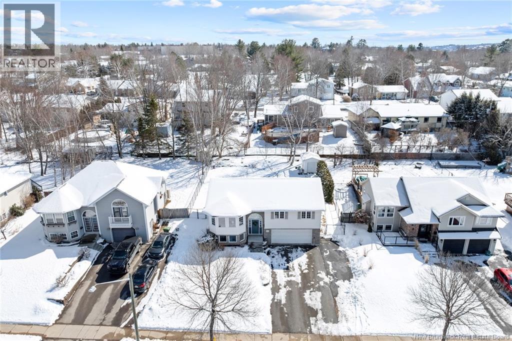 983 Douglas Avenue, Fredericton, New Brunswick  E3A 9M8 - Photo 2 - NB135247