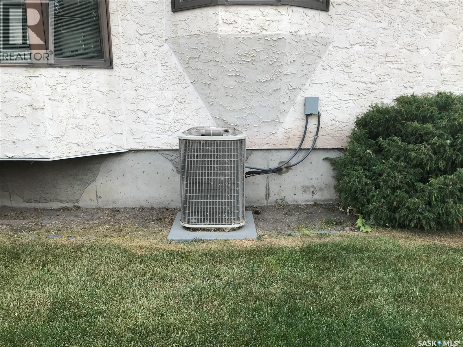 219 3rd Street E, Odessa, Saskatchewan  S0G 3S0 - Photo 36 - SK030652