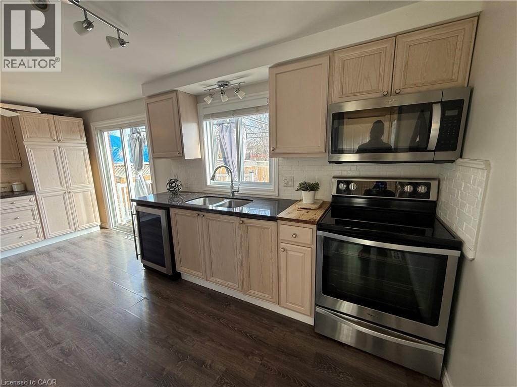 53 Moffat Drive, Cambridge, Ontario  N1R 6C1 - Photo 6 - 40813176