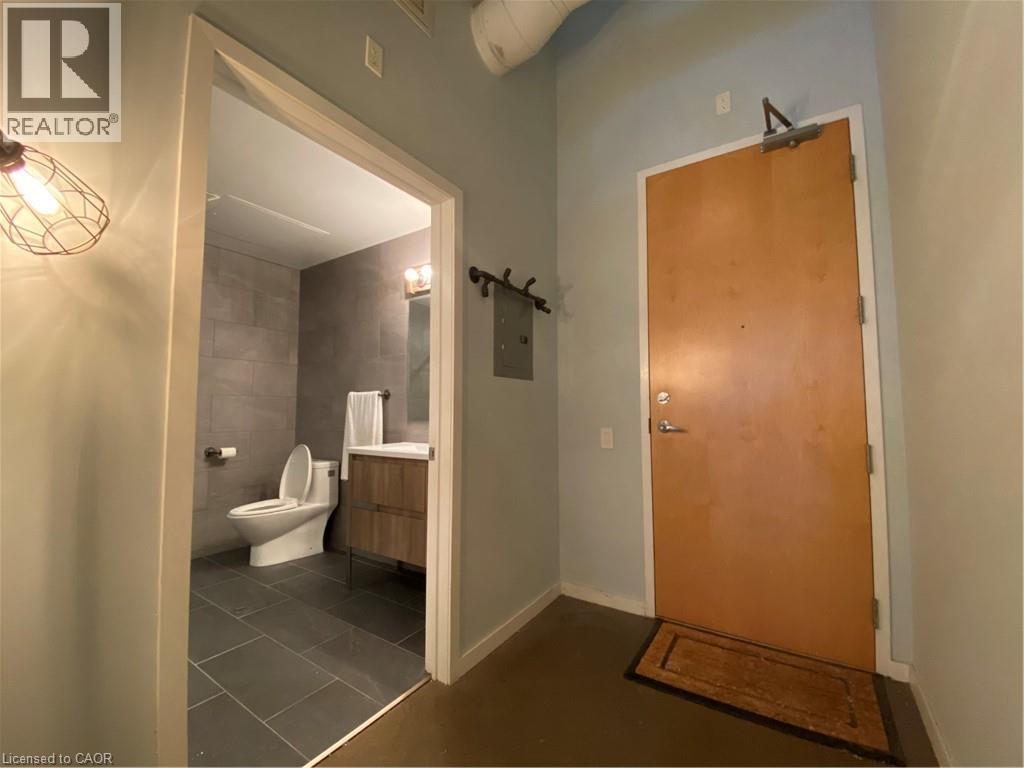 404 King Street W Unit# 106, Kitchener, Ontario  N2G 4Z9 - Photo 2 - 40813143