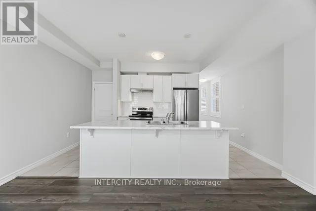 103 - 445 Ontario Street, Milton (Tm Timberlea), Ontario  L9T 9K4 - Photo 9 - W12892170