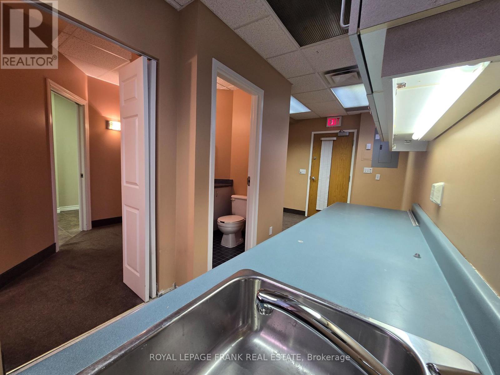 103 - 60 Liberty Street S, Clarington, Ontario  L1C 2N5 - Photo 3 - E12895212