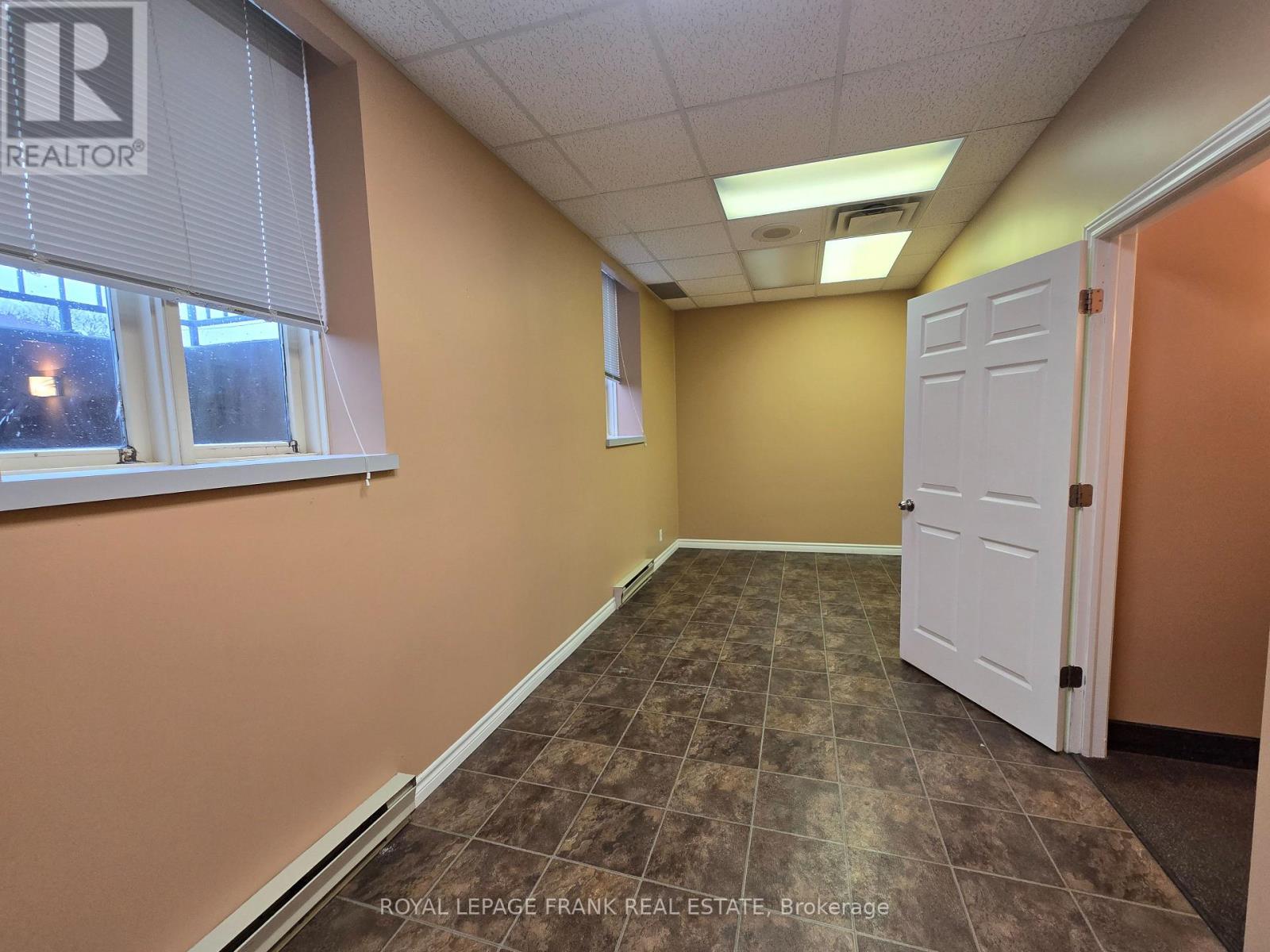 103 - 60 Liberty Street S, Clarington, Ontario  L1C 2N5 - Photo 5 - E12895212