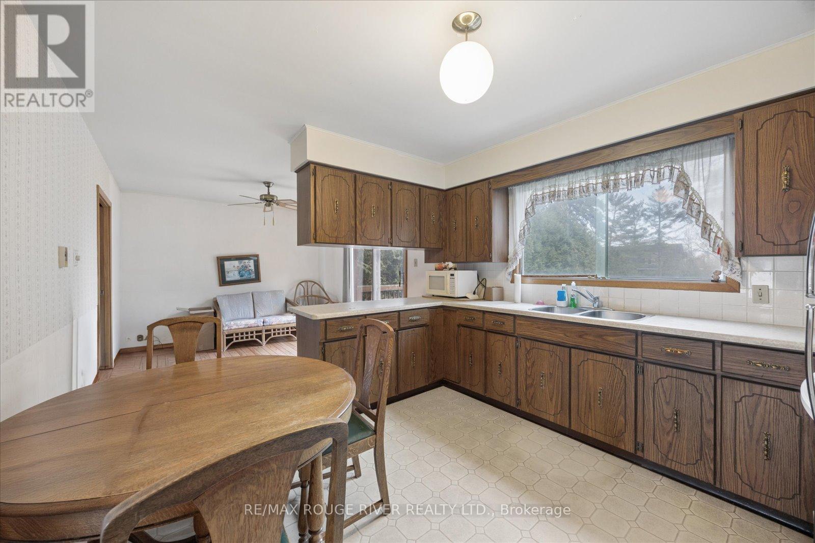 865 Regent Drive, Oshawa, Ontario  L1G 1J2 - Photo 15 - E12895336