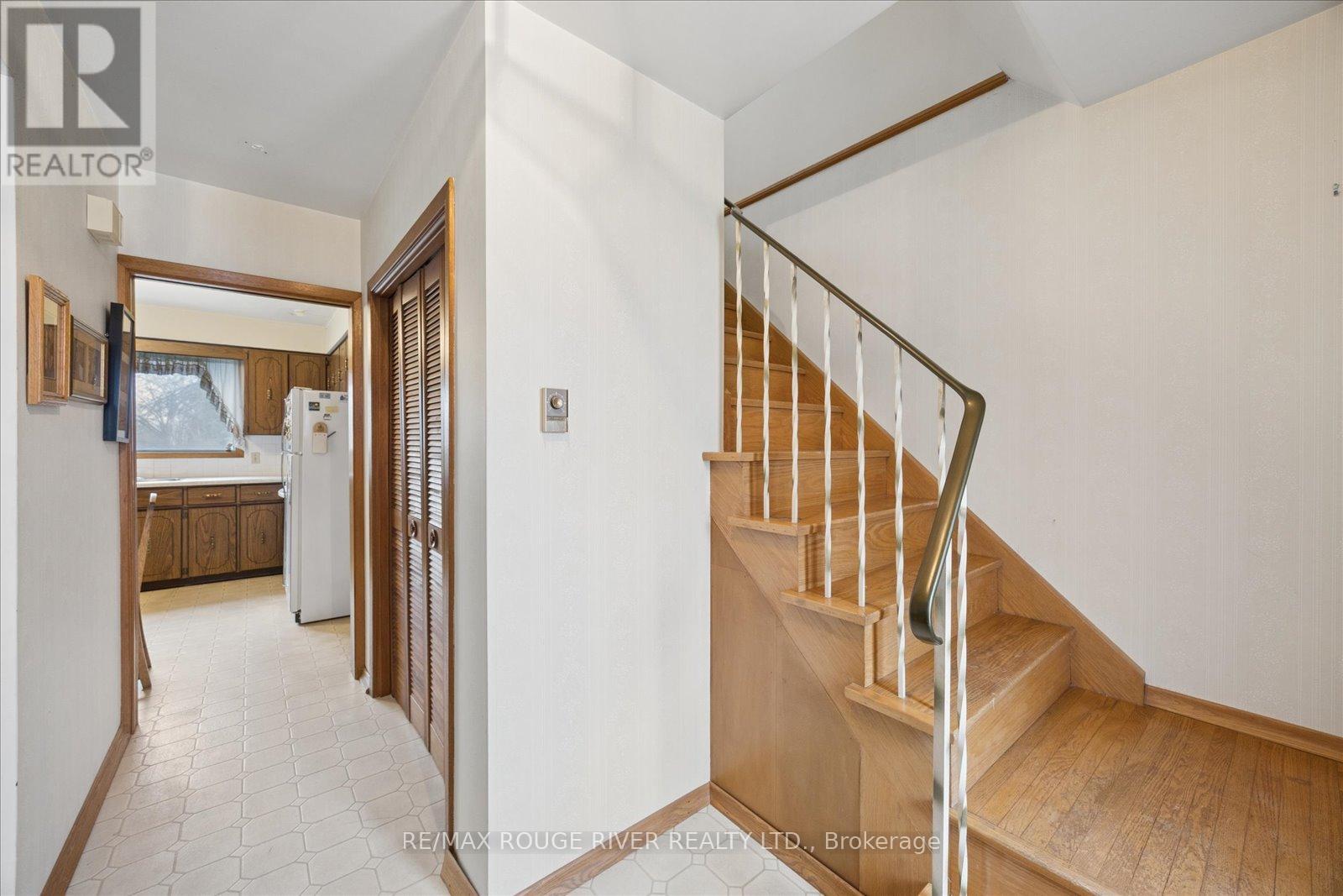 865 Regent Drive, Oshawa, Ontario  L1G 1J2 - Photo 5 - E12895336