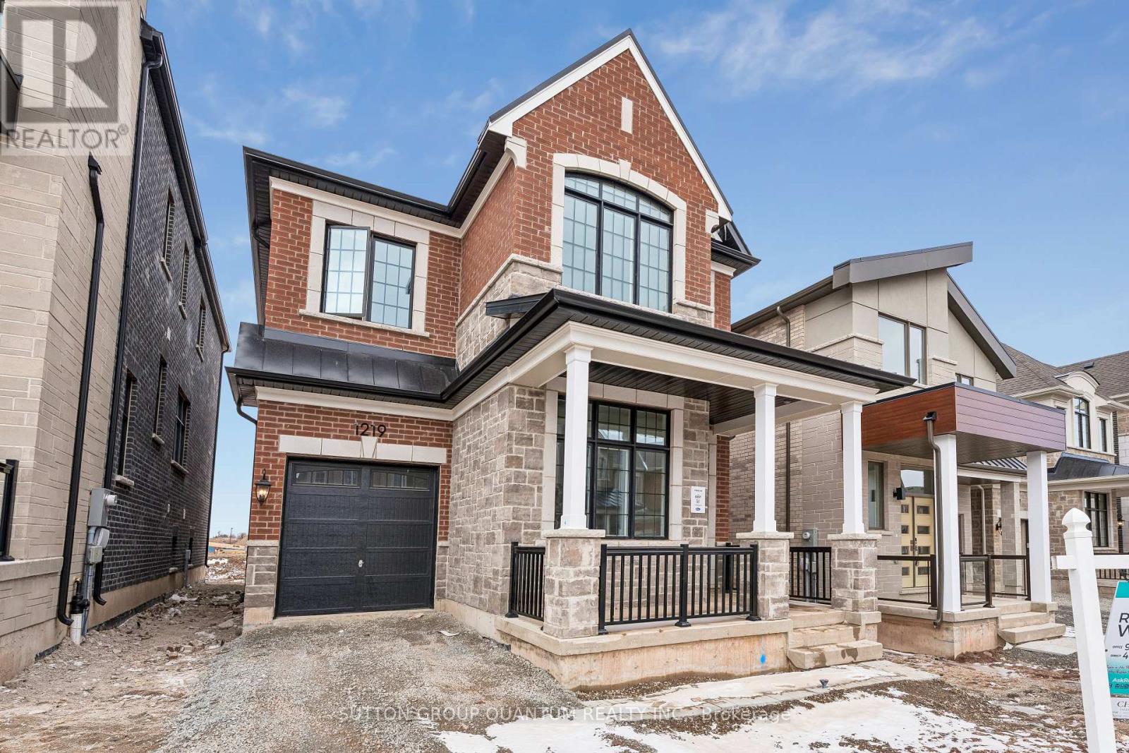 1219 Black Bear Trail, Oakville, Ontario  L6H 8B1 - Photo 2 - W12810210