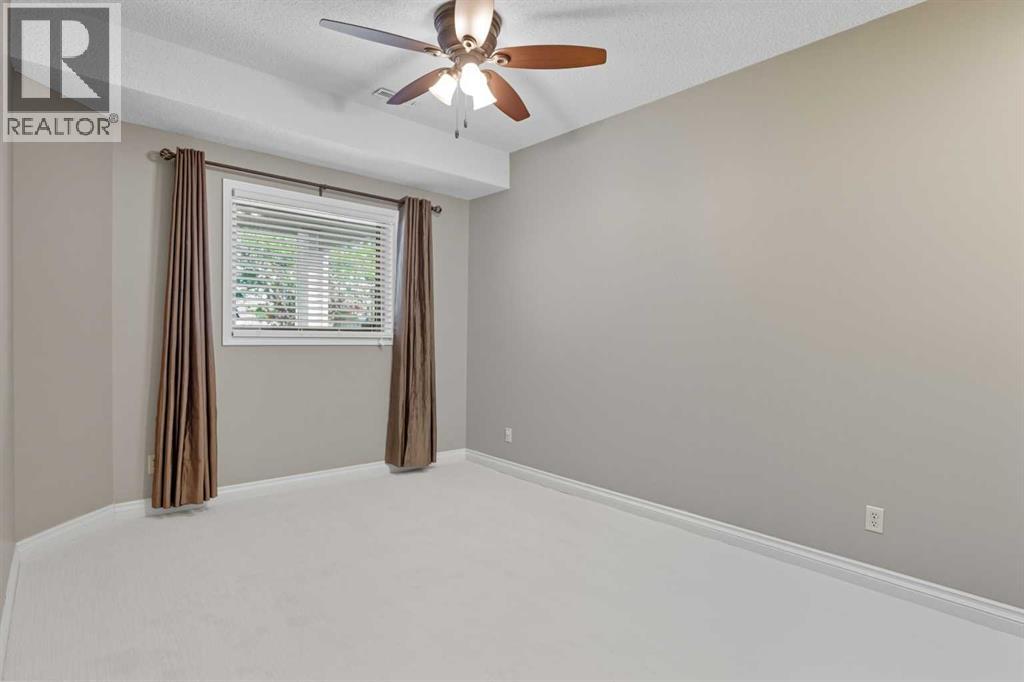 60 Woodpark Close Sw, Calgary, Alberta  T2W 6G9 - Photo 33 - A2286750