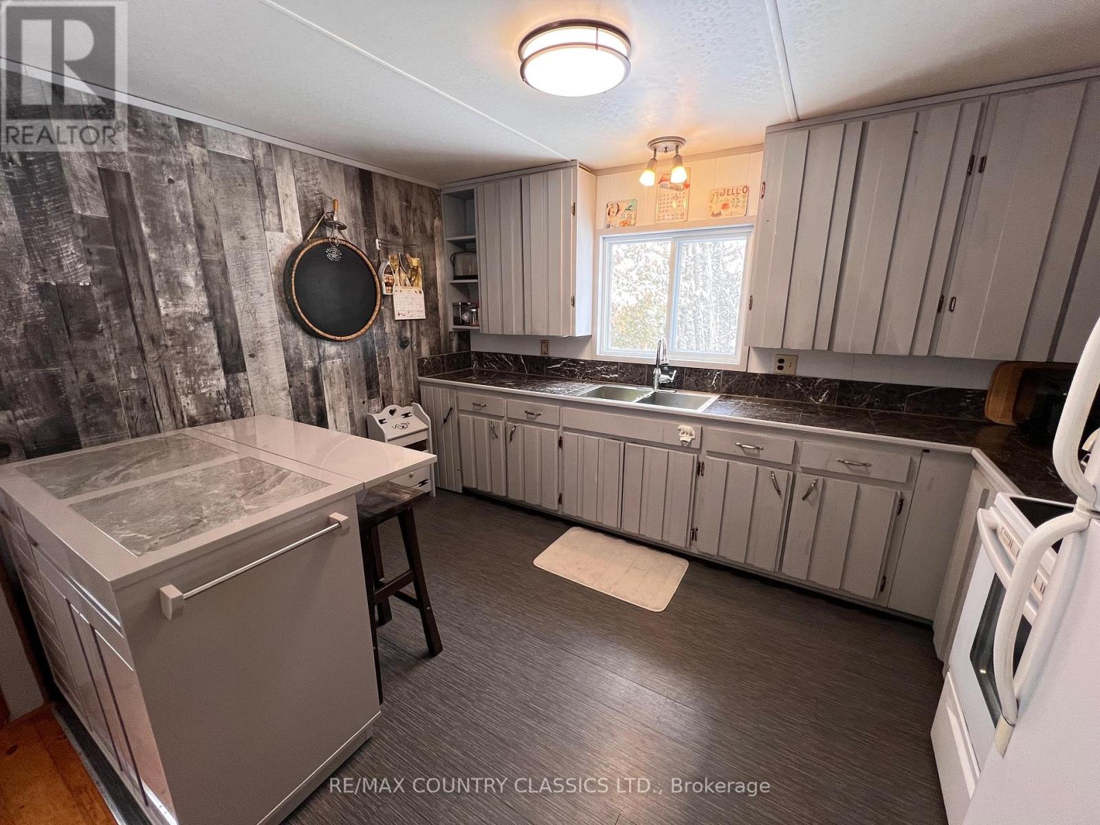 1322a Weslemkoon Lake Road, Tudor And Cashel, Ontario  K0L 1W0 - Photo 8 - X12895156