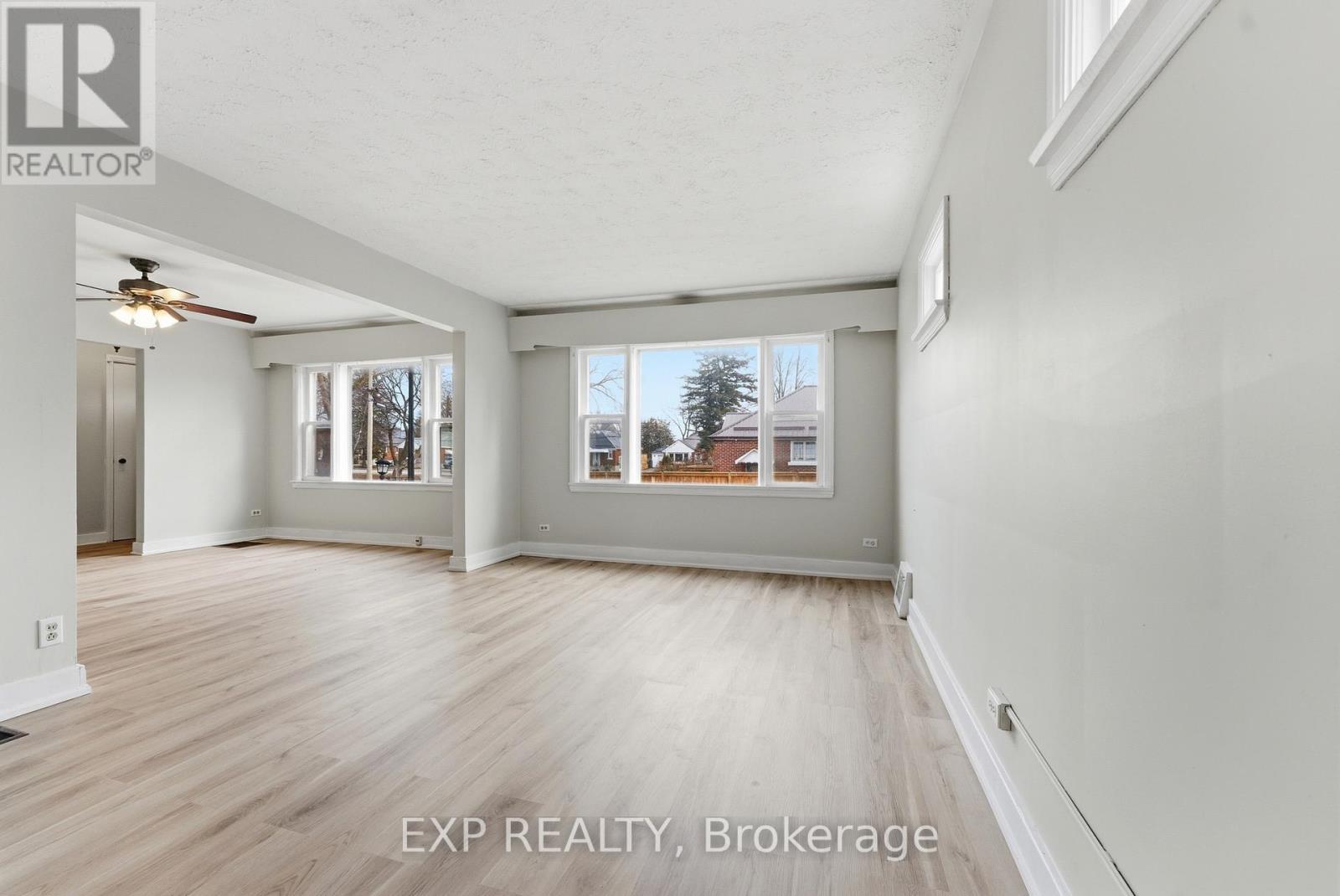 8 Reynolds Crescent, Belleville, Ontario  K8P 2W7 - Photo 10 - X12895202