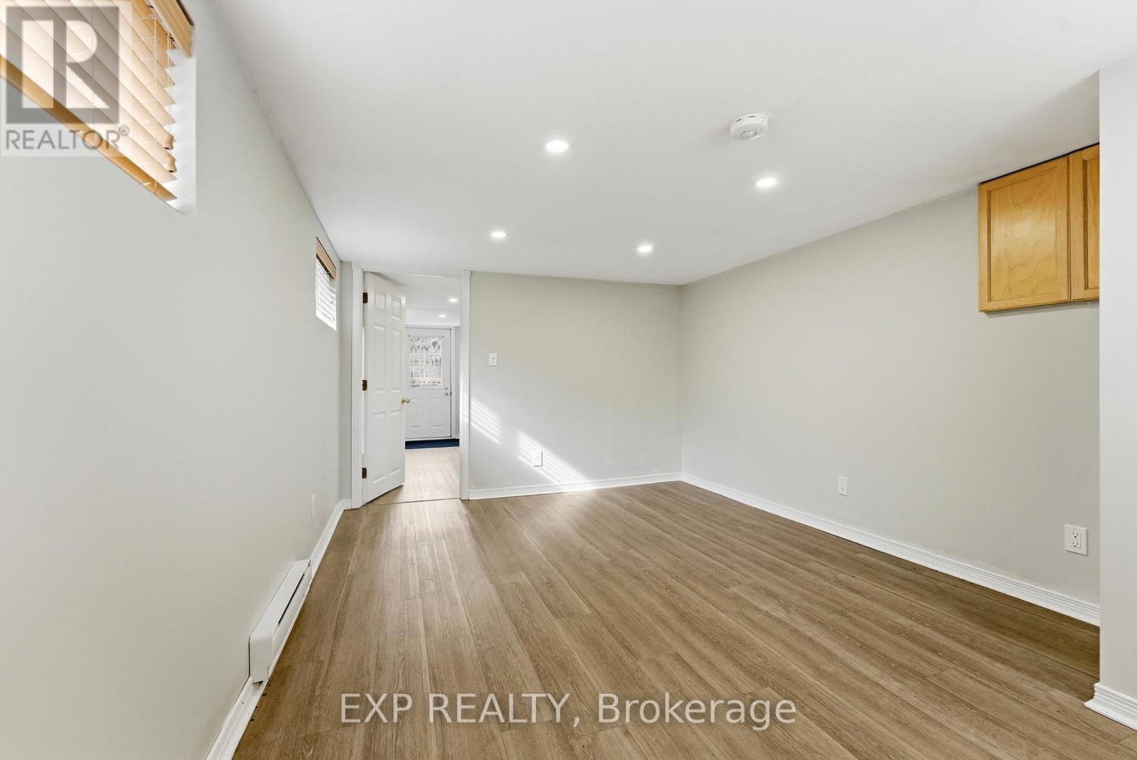 8 Reynolds Crescent, Belleville, Ontario  K8P 2W7 - Photo 36 - X12895202