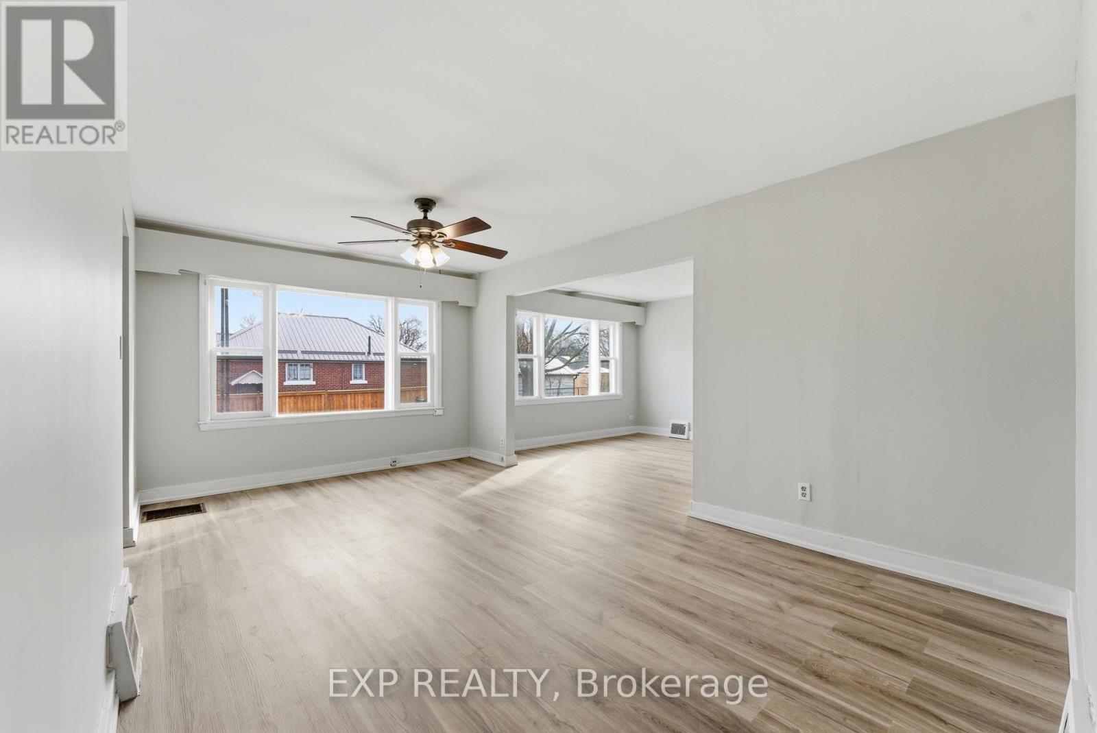 8 Reynolds Crescent, Belleville, Ontario  K8P 2W7 - Photo 5 - X12895202