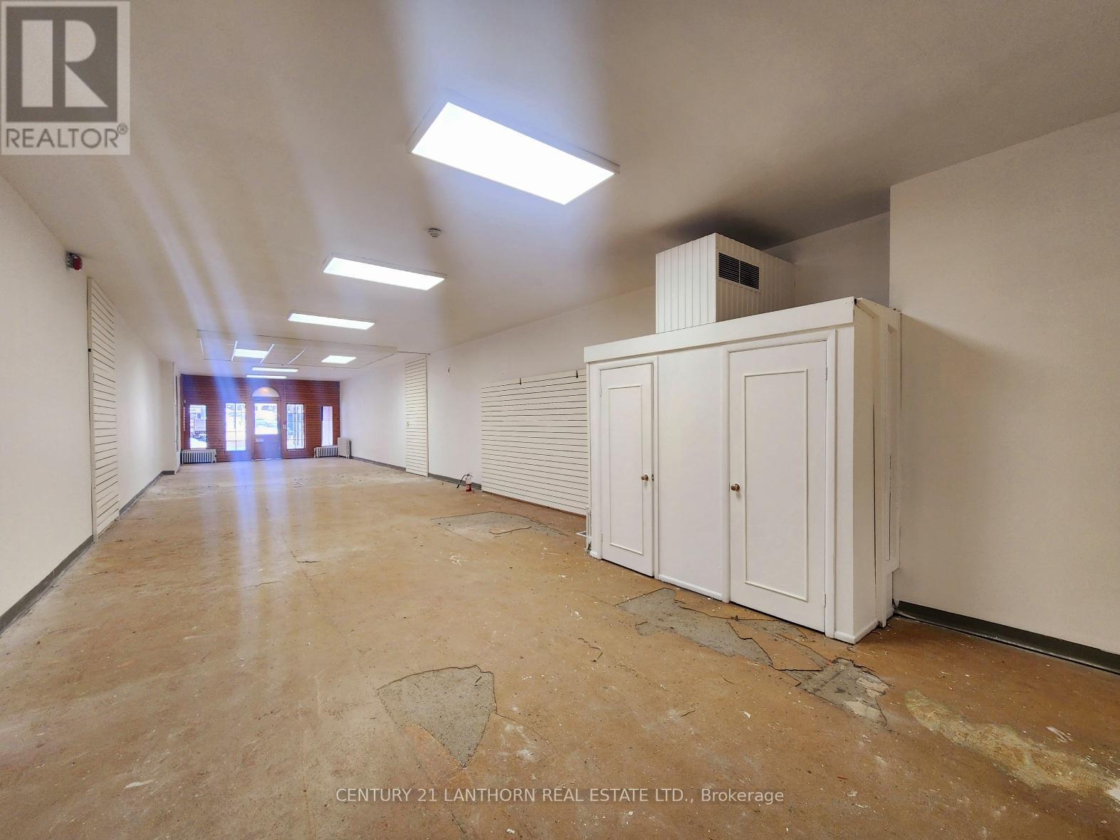 Unit #1 - 302 Front Street, Belleville, Ontario  K8N 2Z8 - Photo 3 - X12895300