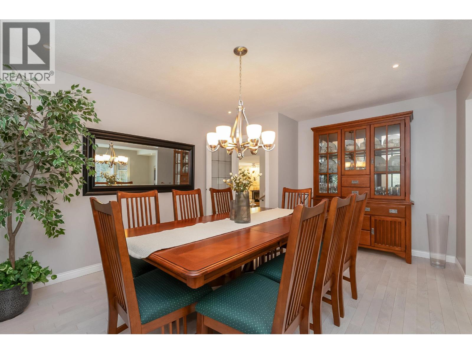 2419 Shawna Way, Coquitlam, British Columbia  V3K 3A3 - Photo 9 - R3100849