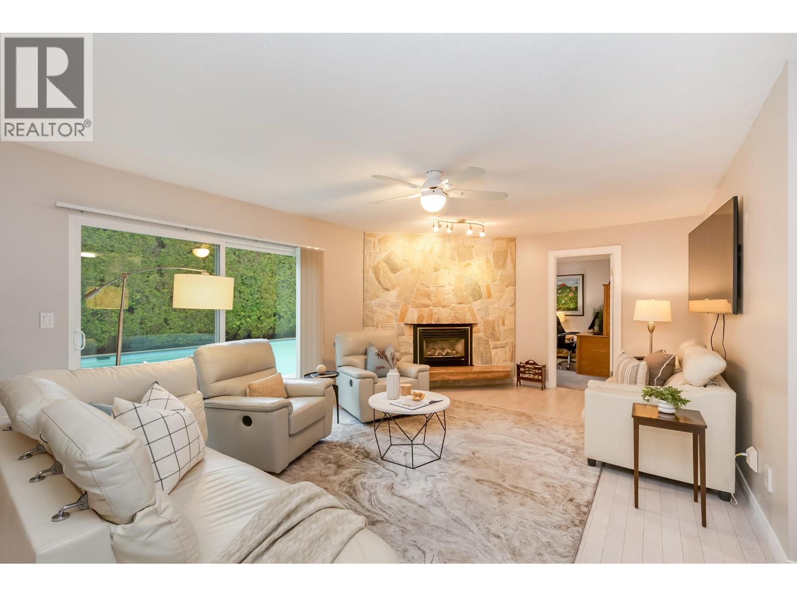 2419 Shawna Way, Coquitlam, British Columbia  V3K 3A3 - Photo 13 - R3100849