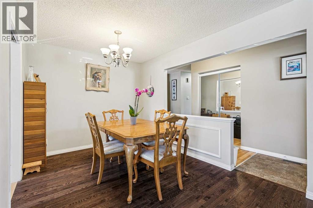 144 Waldron Avenue, Okotoks, Alberta  T1S 1E1 - Photo 7 - A2288213