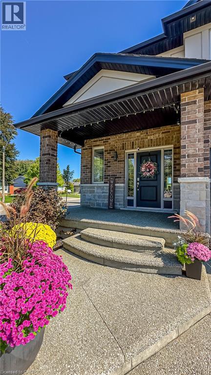 19 Purnell Drive, Hamilton, Ontario  L9C 0C6 - Photo 4 - 40797646