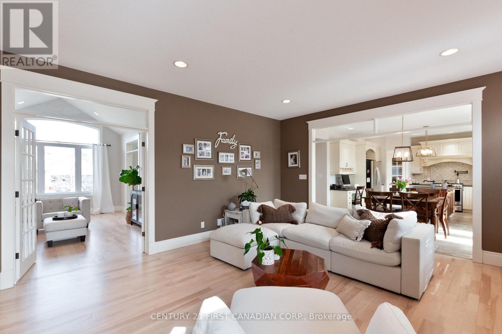 27 Wood Lily Lane, Middlesex Centre, Ontario  N0M 2A0 - Photo 10 - X12895162