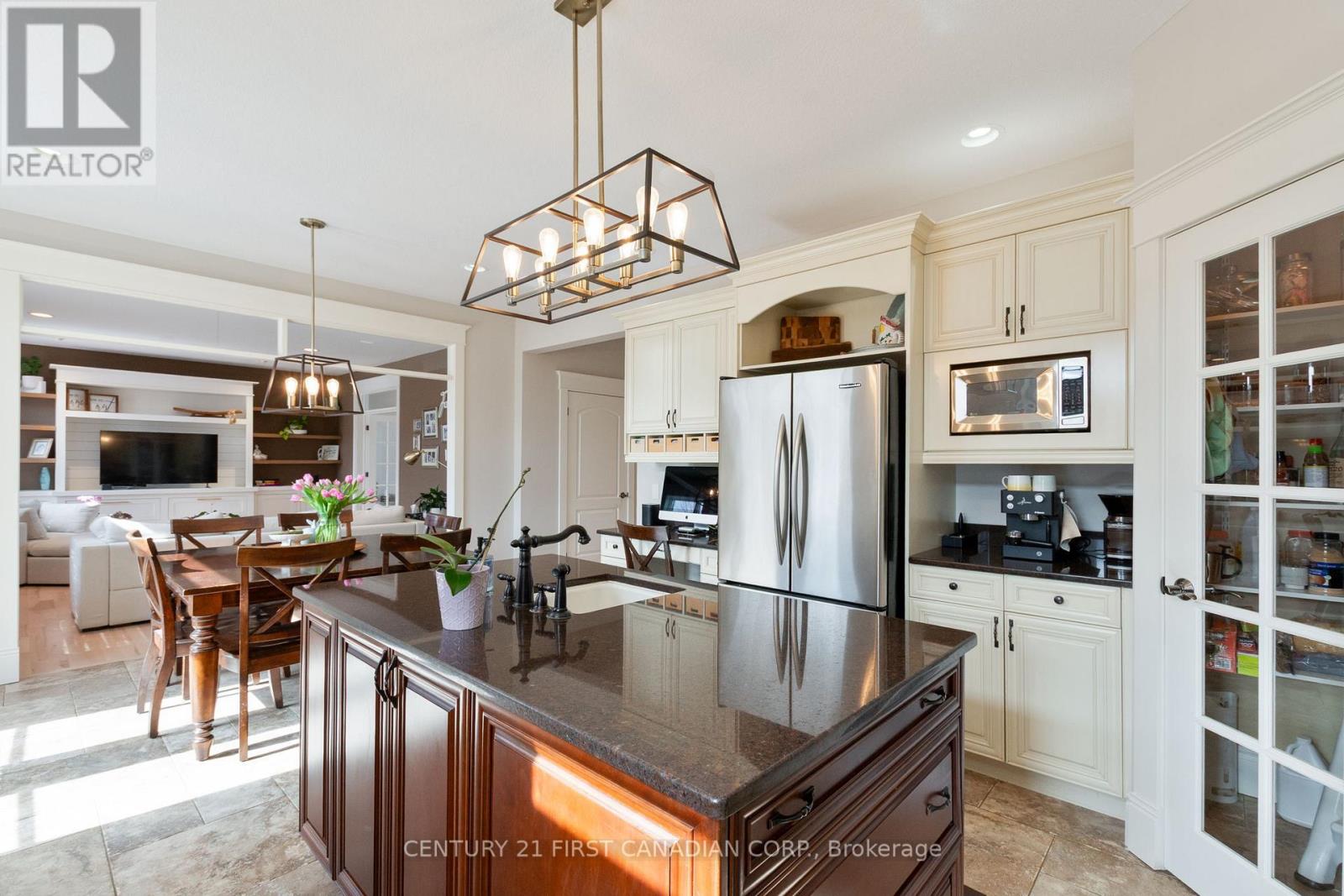 27 Wood Lily Lane, Middlesex Centre, Ontario  N0M 2A0 - Photo 15 - X12895162