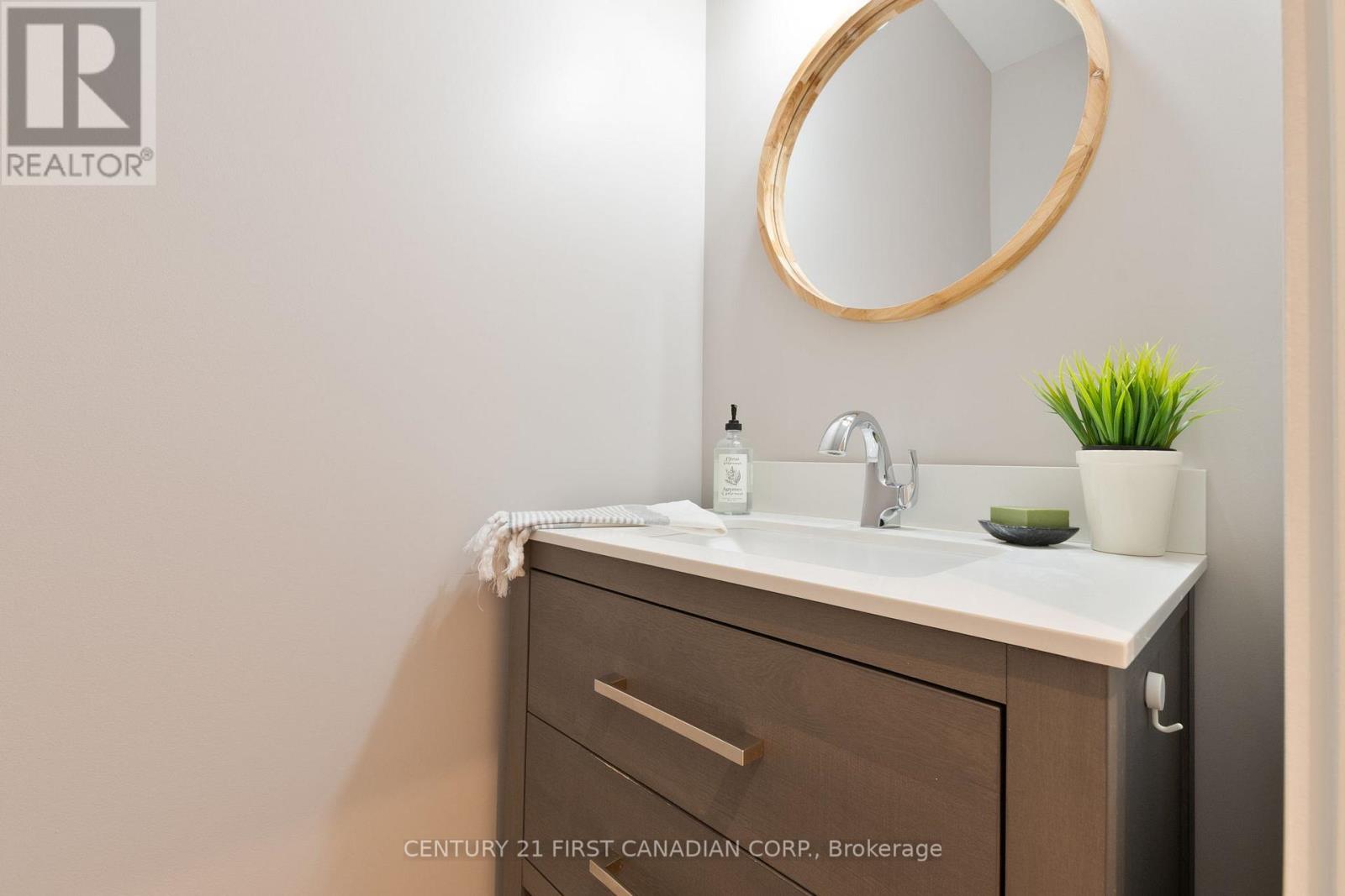 27 Wood Lily Lane, Middlesex Centre, Ontario  N0M 2A0 - Photo 19 - X12895162