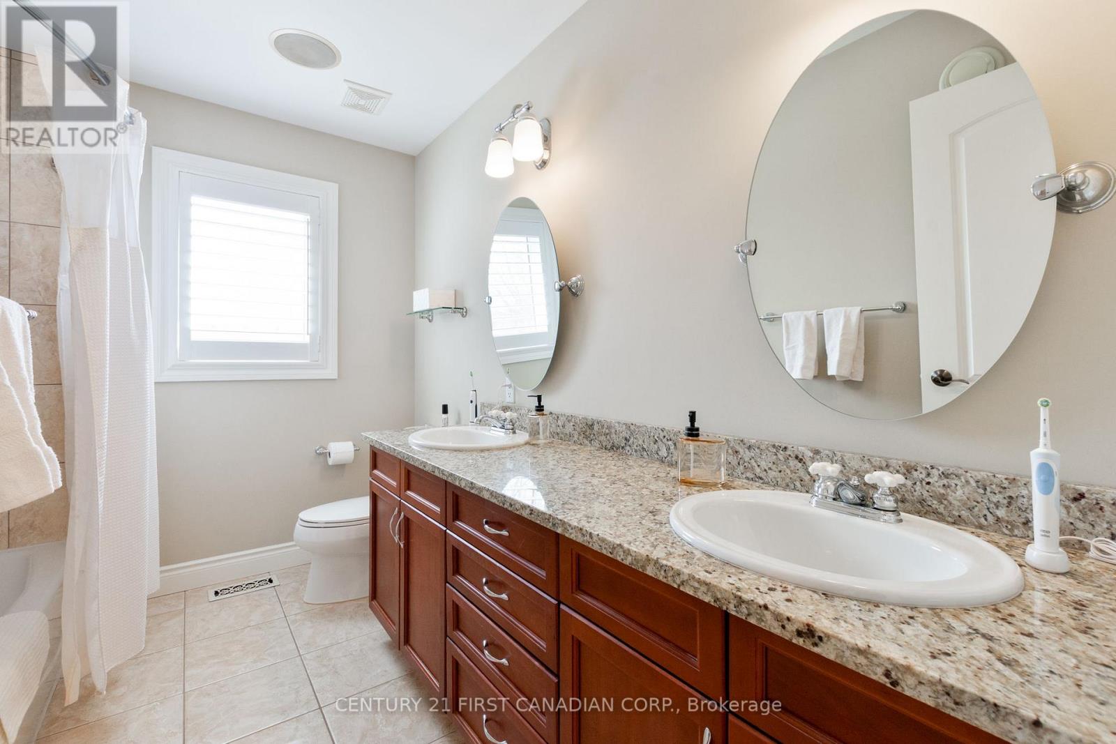 27 Wood Lily Lane, Middlesex Centre, Ontario  N0M 2A0 - Photo 28 - X12895162