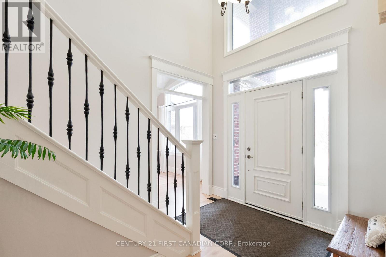 27 Wood Lily Lane, Middlesex Centre, Ontario  N0M 2A0 - Photo 5 - X12895162