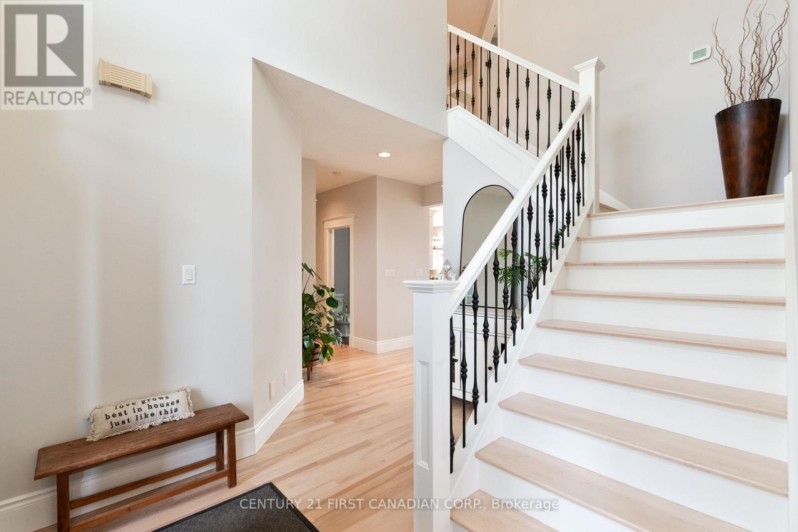 27 Wood Lily Lane, Middlesex Centre, Ontario  N0M 2A0 - Photo 6 - X12895162