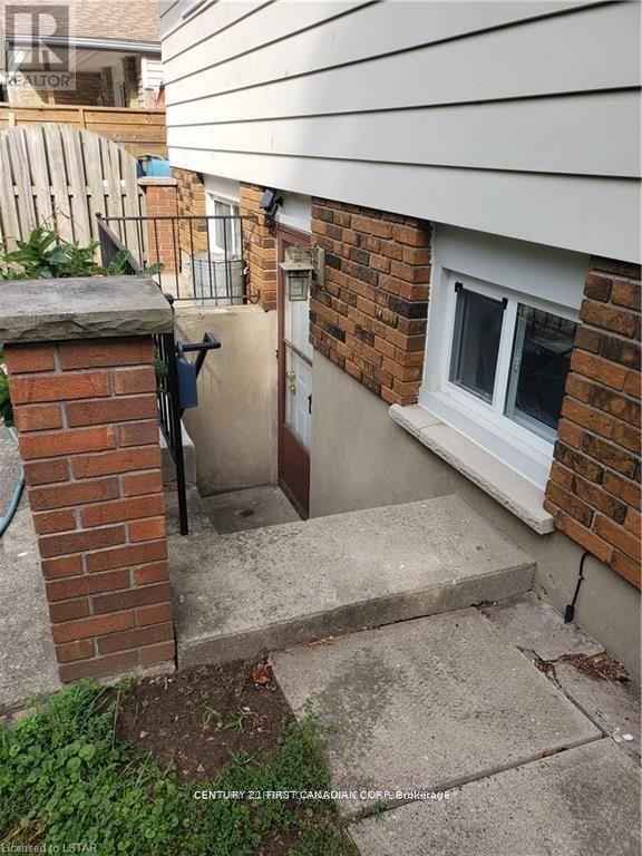Lower - 39 Patience Crescent, London South, Ontario  N6E 2K7 - Photo 2 - X12895208