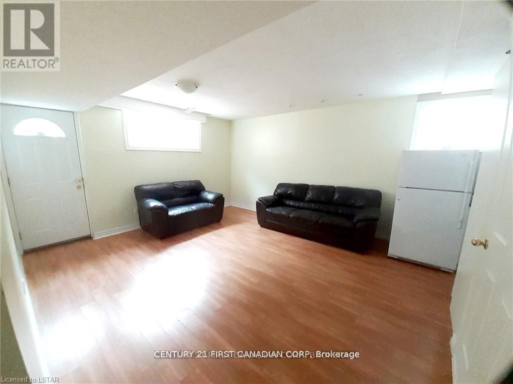 Lower - 39 Patience Crescent, London South, Ontario  N6E 2K7 - Photo 3 - X12895208