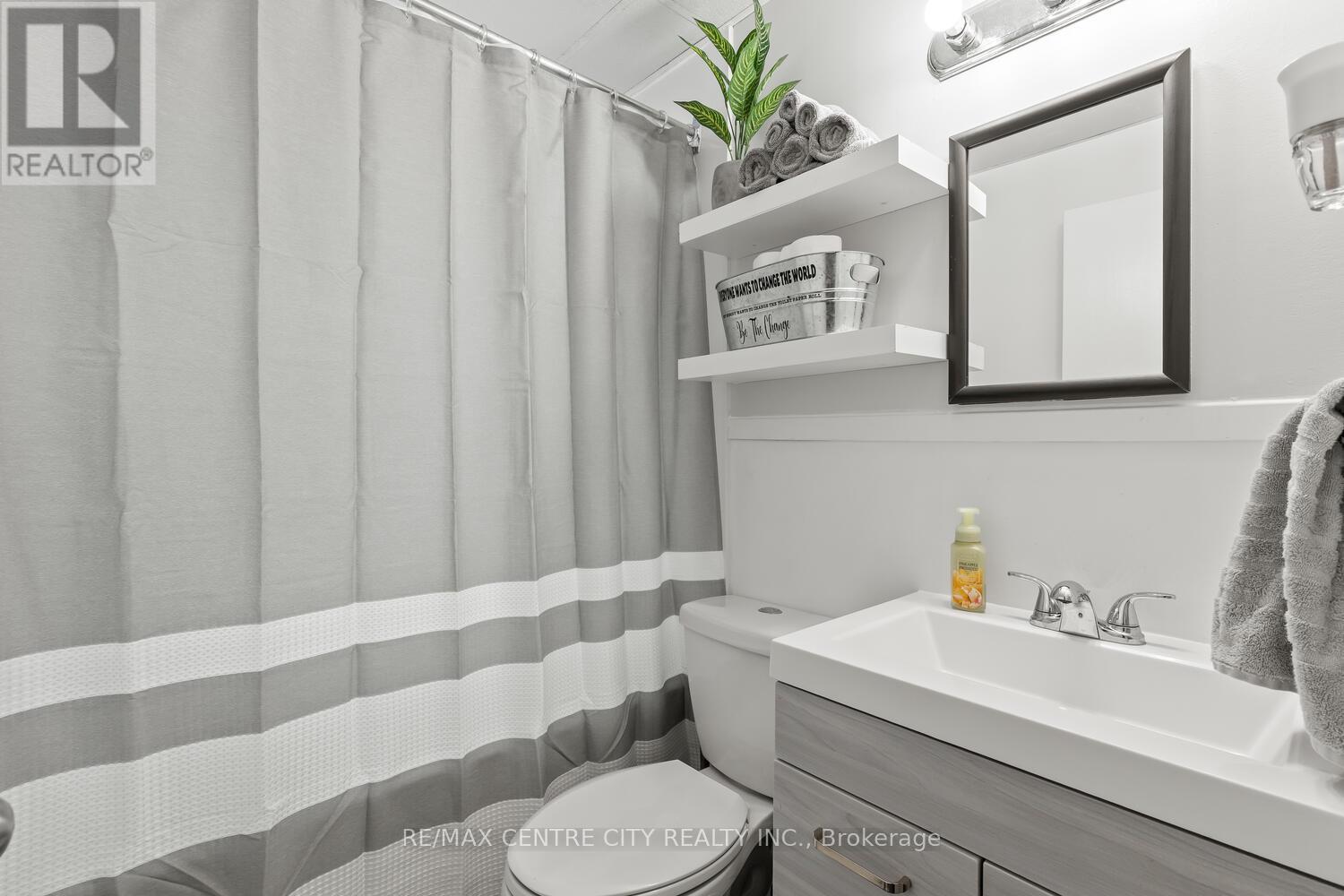 51 Smith Street, London East, Ontario  N5Z 2C6 - Photo 16 - X12895340