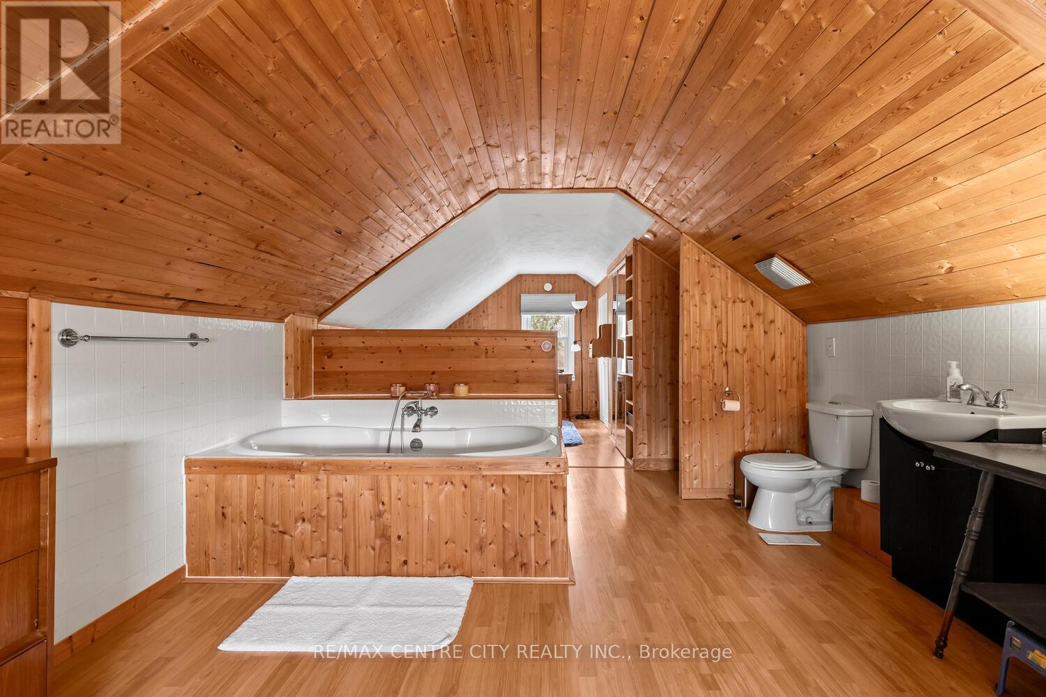 51 Smith Street, London East, Ontario  N5Z 2C6 - Photo 21 - X12895340