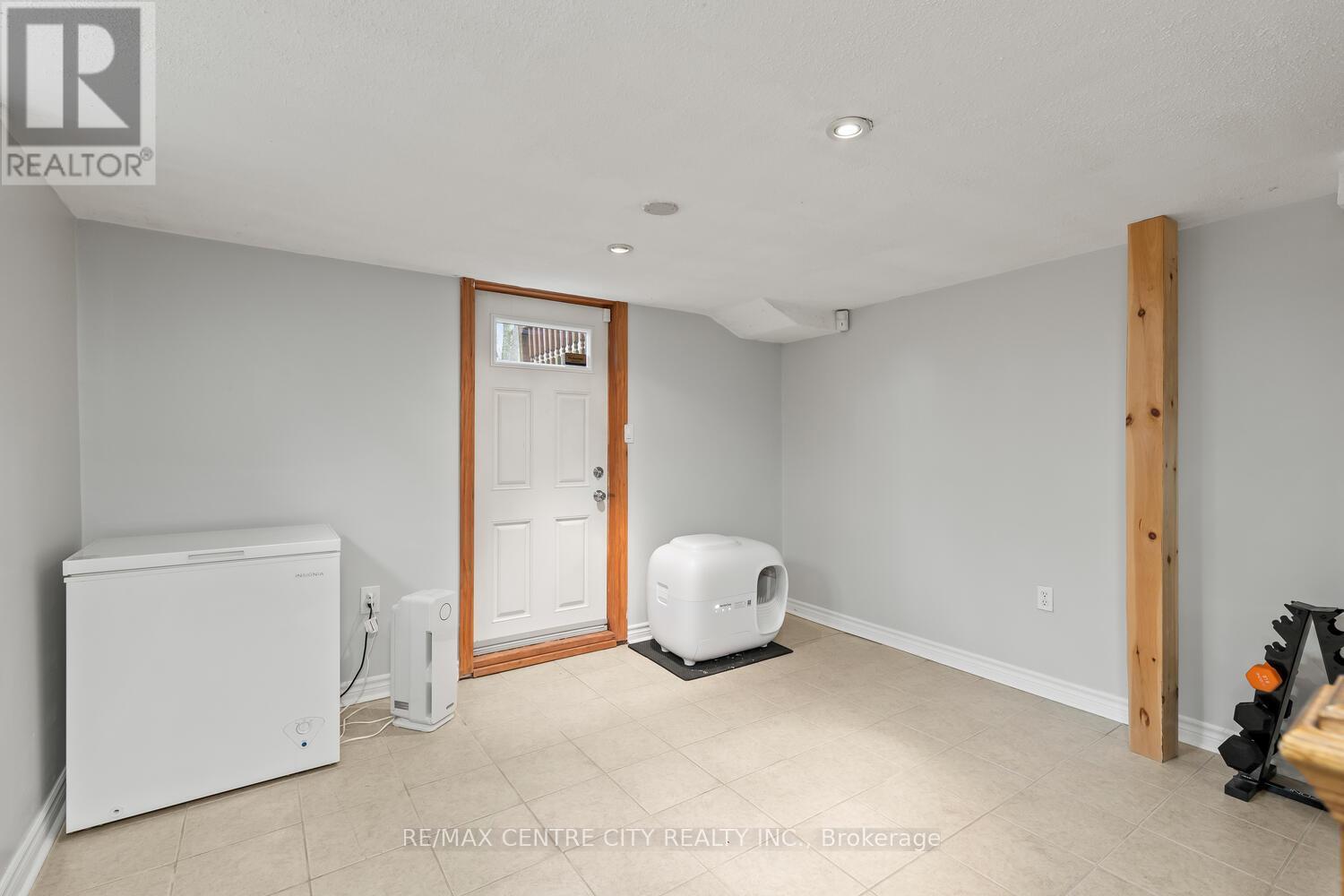 51 Smith Street, London East, Ontario  N5Z 2C6 - Photo 25 - X12895340