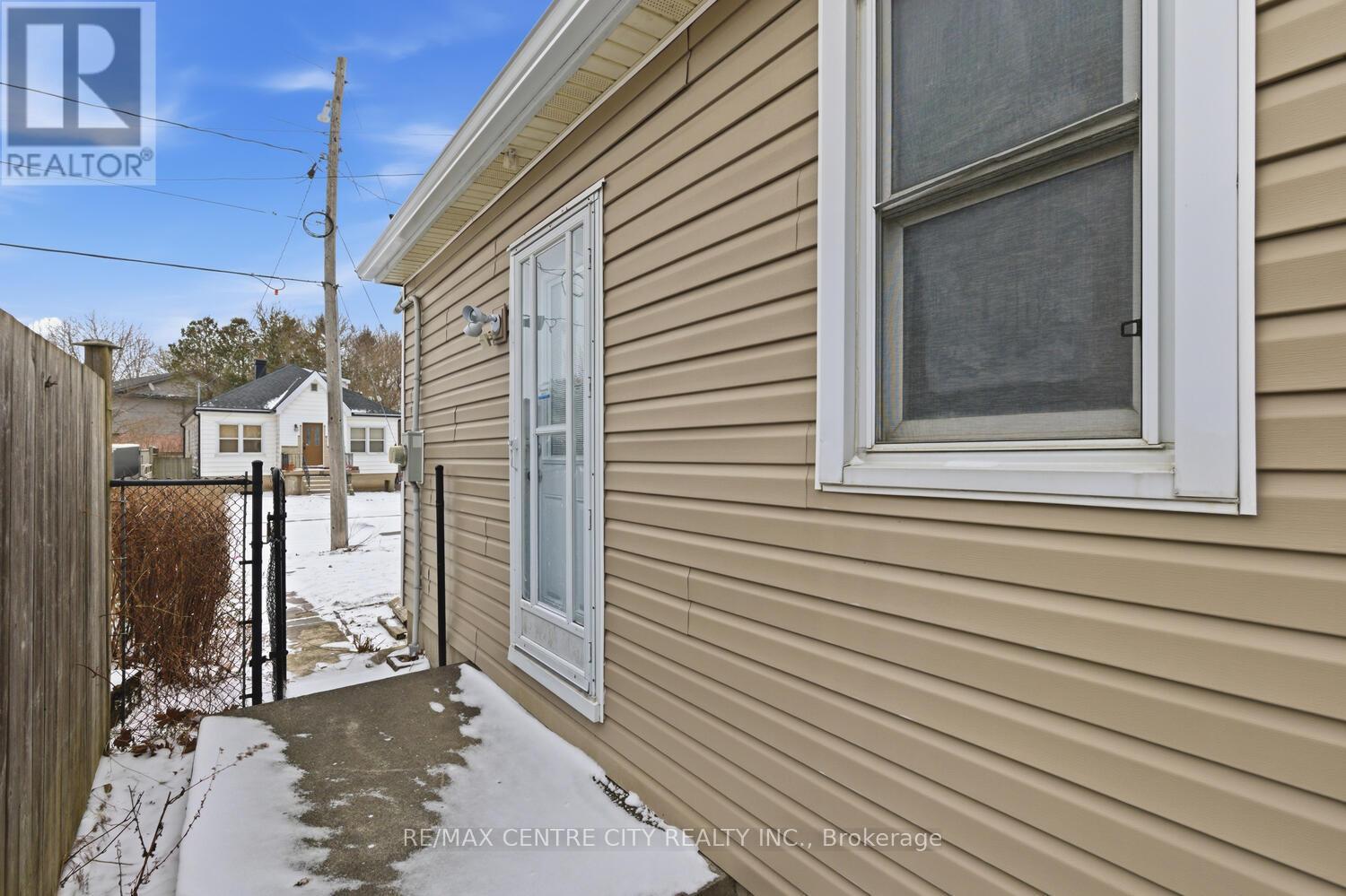 51 Smith Street, London East, Ontario  N5Z 2C6 - Photo 38 - X12895340